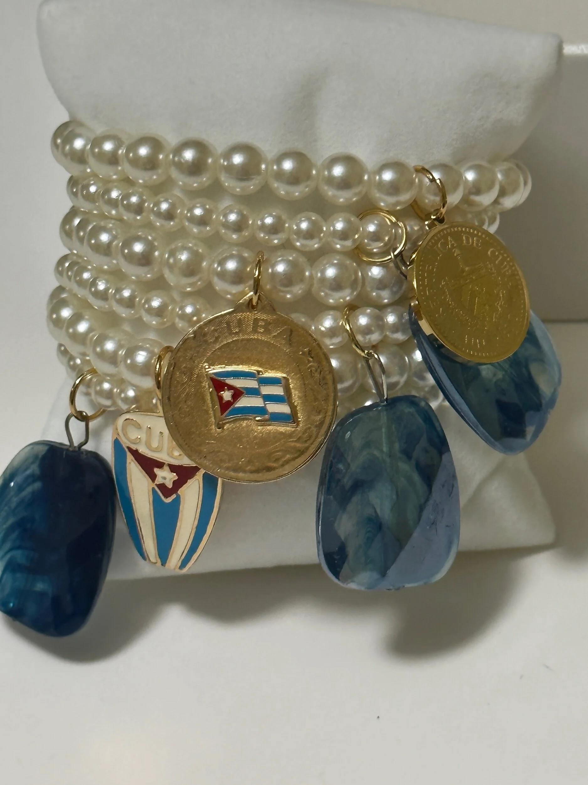 AFADC01E-E09B-4914-9AE0-B10C88C3A052