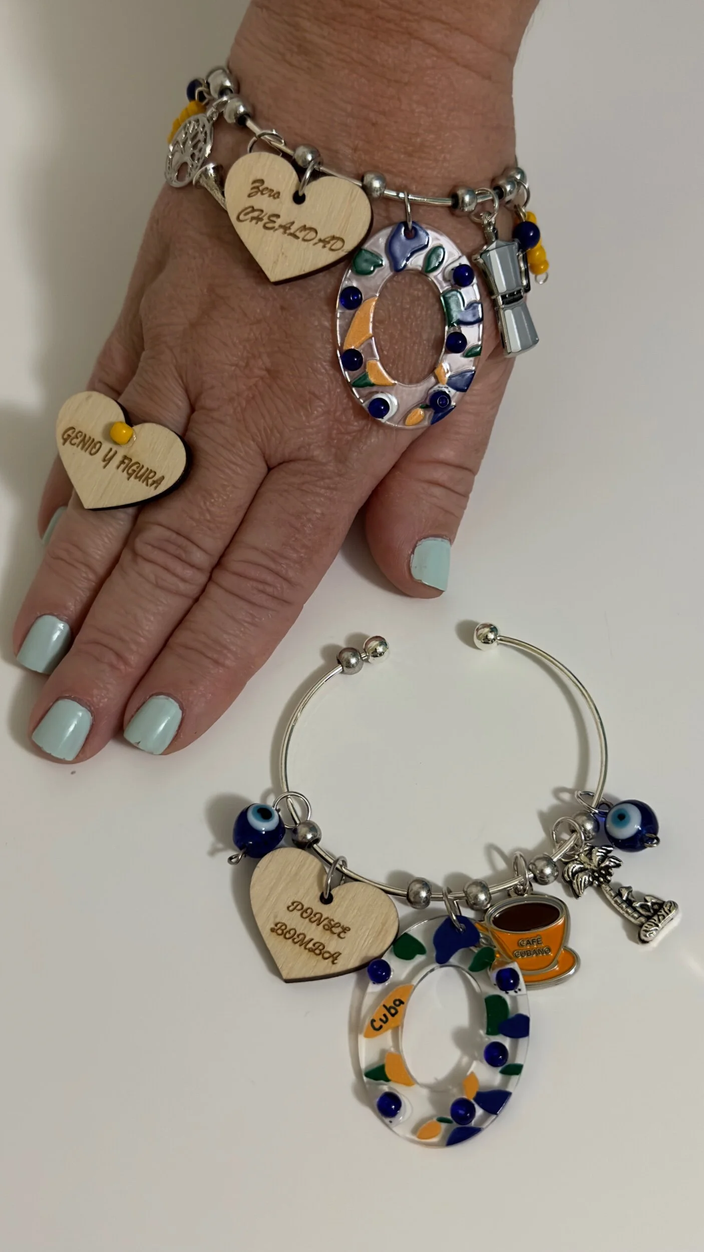 0B0FEE66-8CE3-4B23-AC45-402C06DA41A8