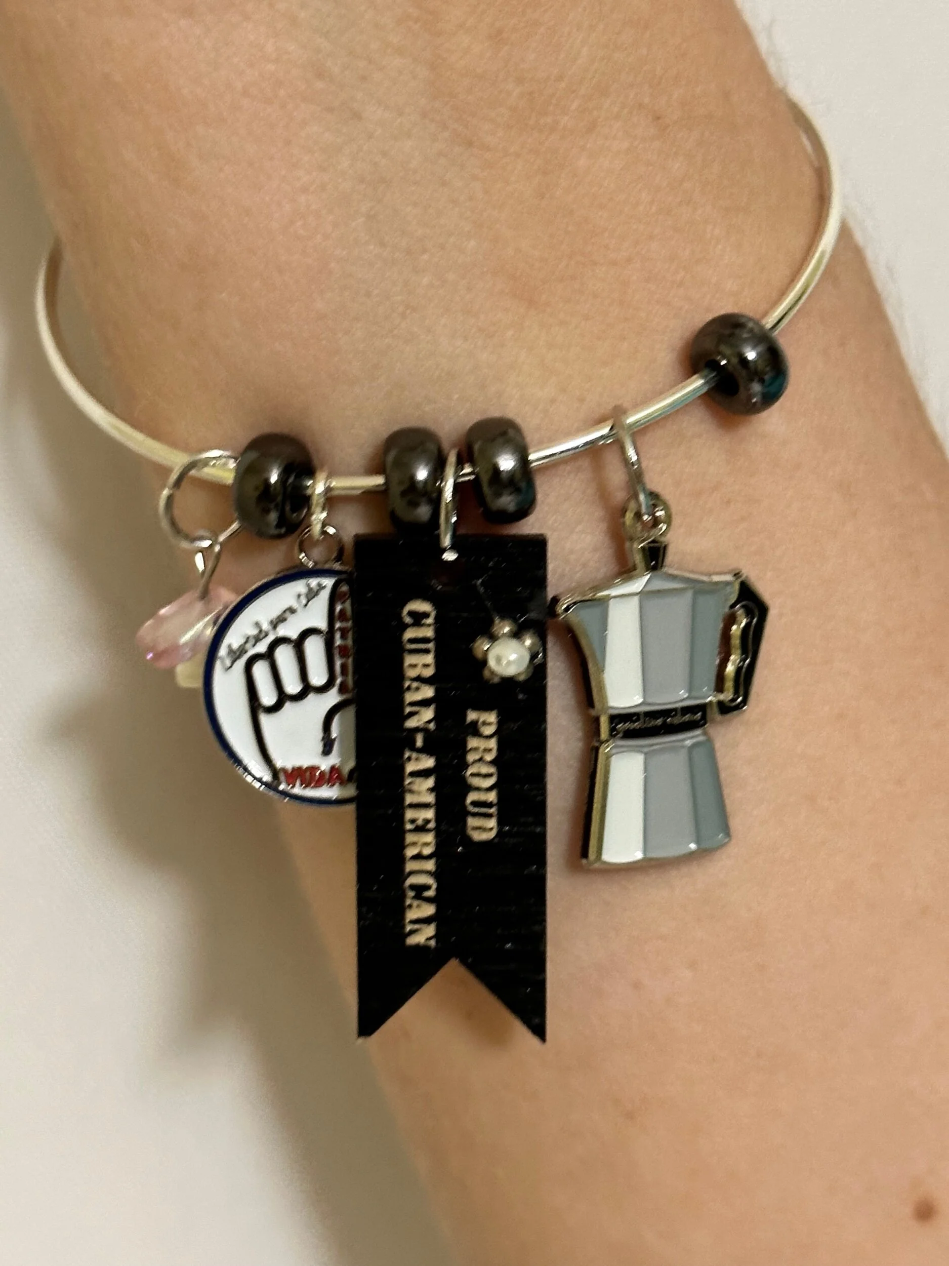 1C90763B-814D-43AF-AA87-1117B01A9BE6