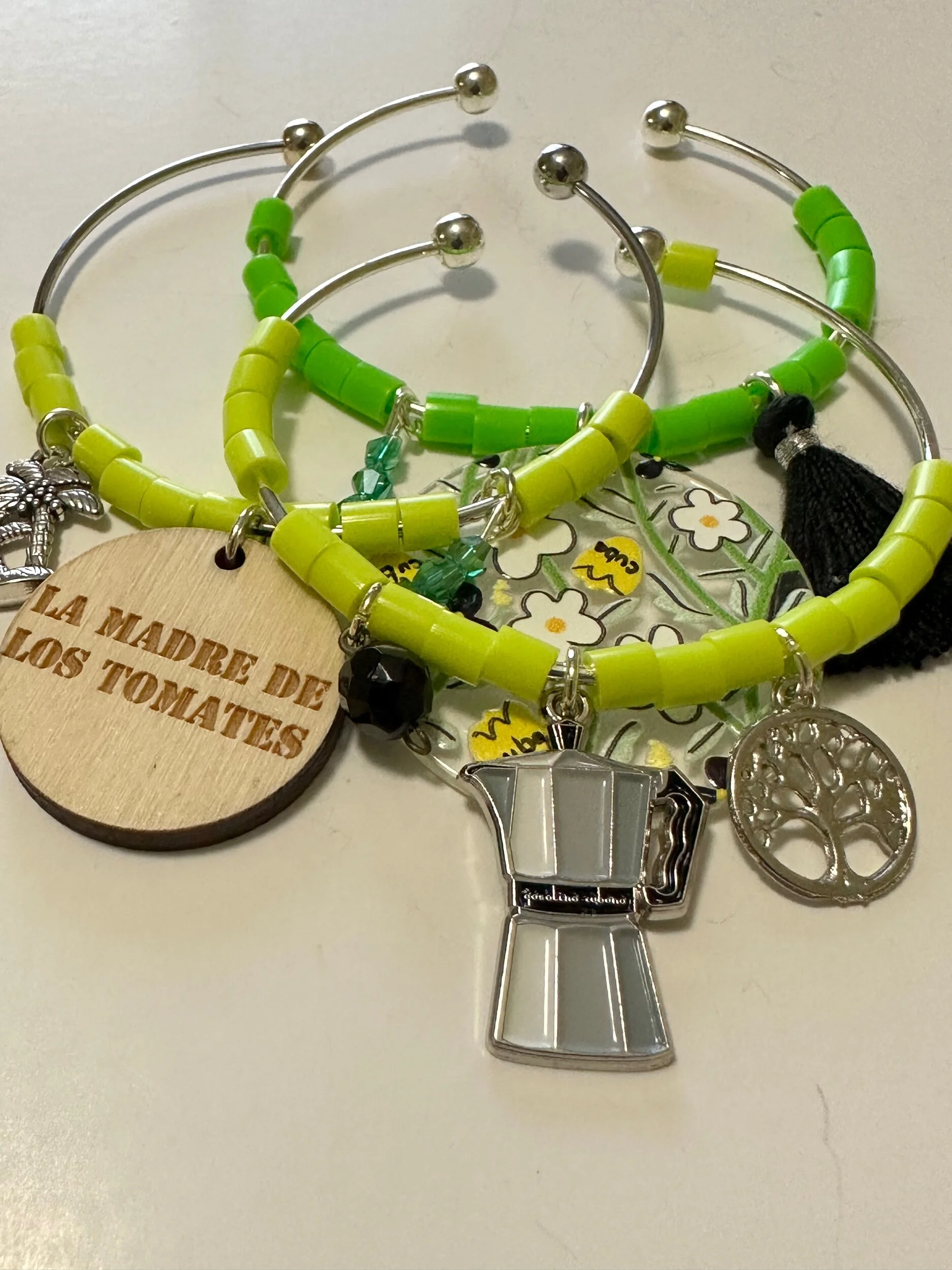 E8425EB0-2290-48CD-A6A6-1020DF2D8119