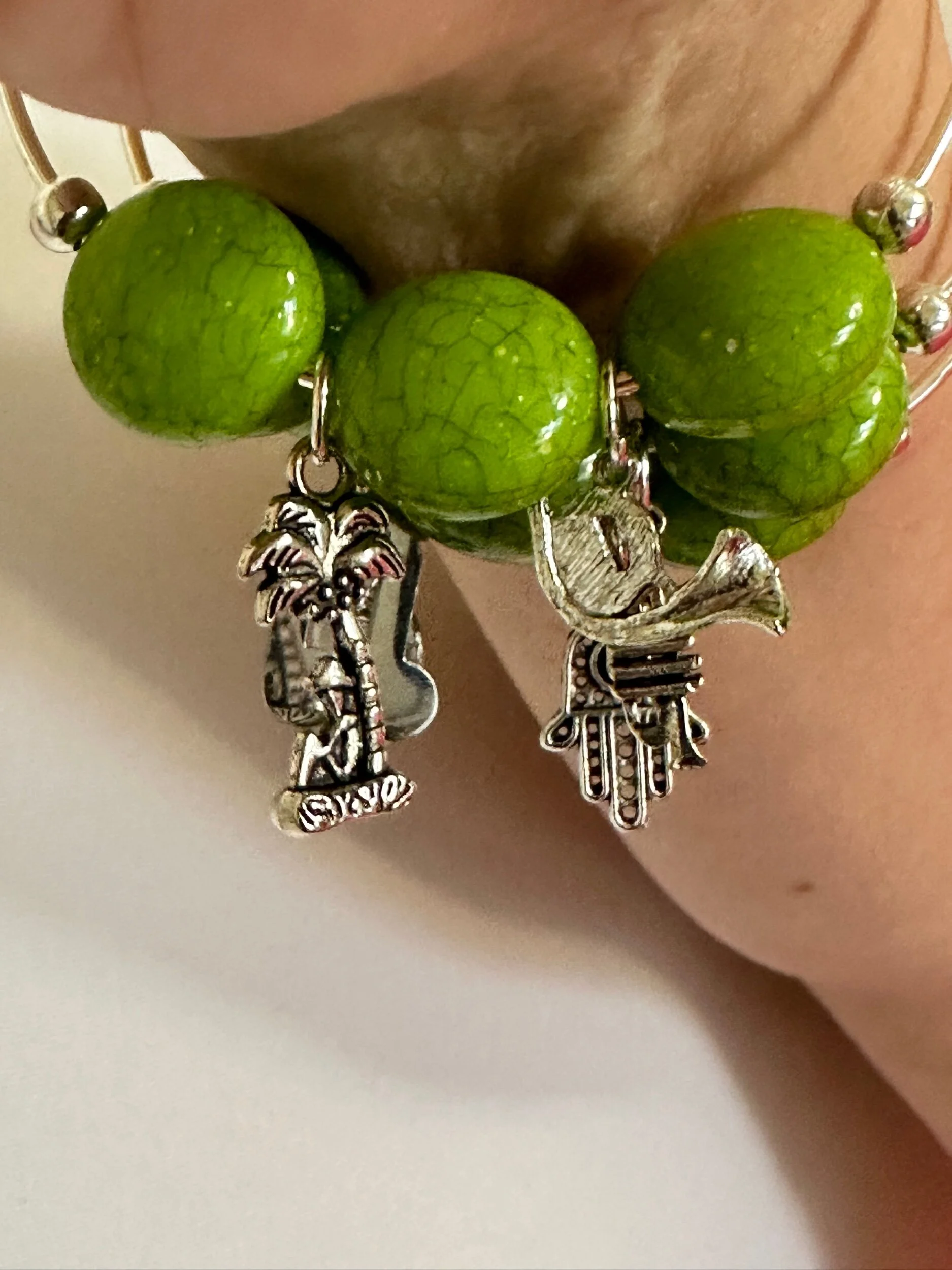 B6273683-6A4B-410A-B3B5-30E95F8720D4