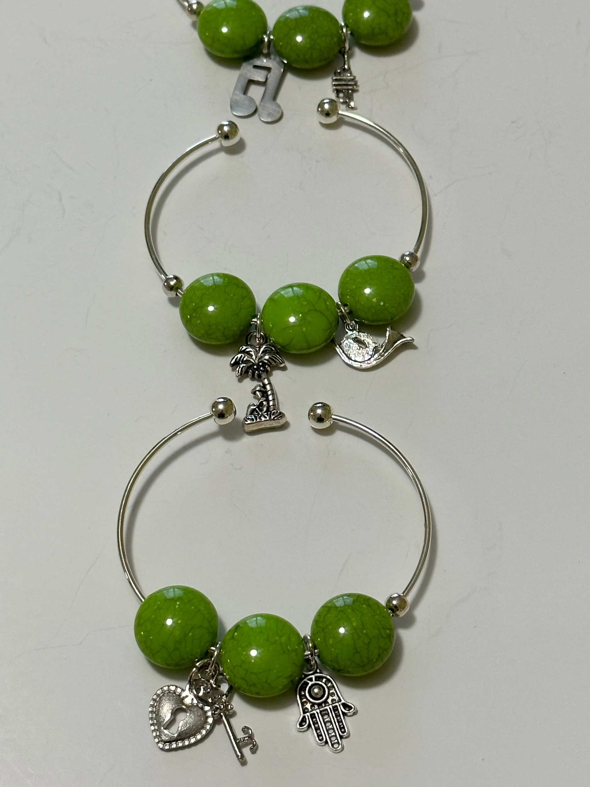 6E0DAB48-9C63-4AD6-9A6B-EC5E0364E8EA