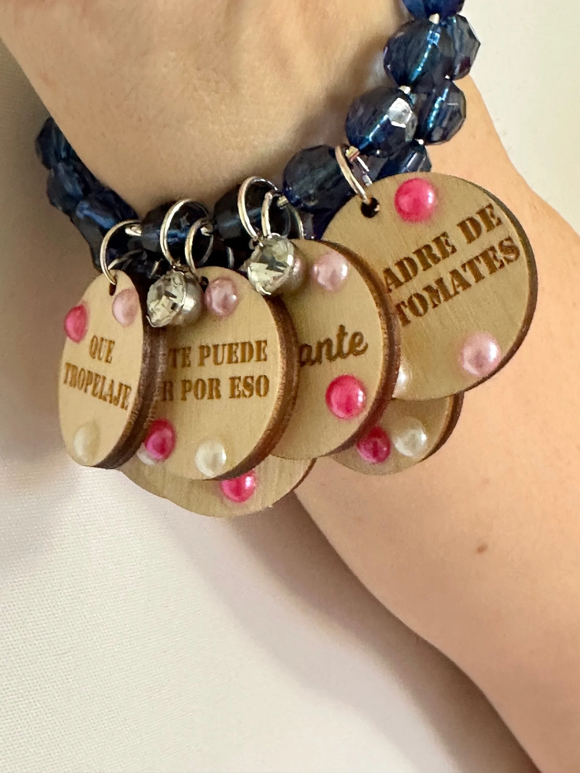 D9E2B565-7188-4E93-BC53-D4C373D72F60