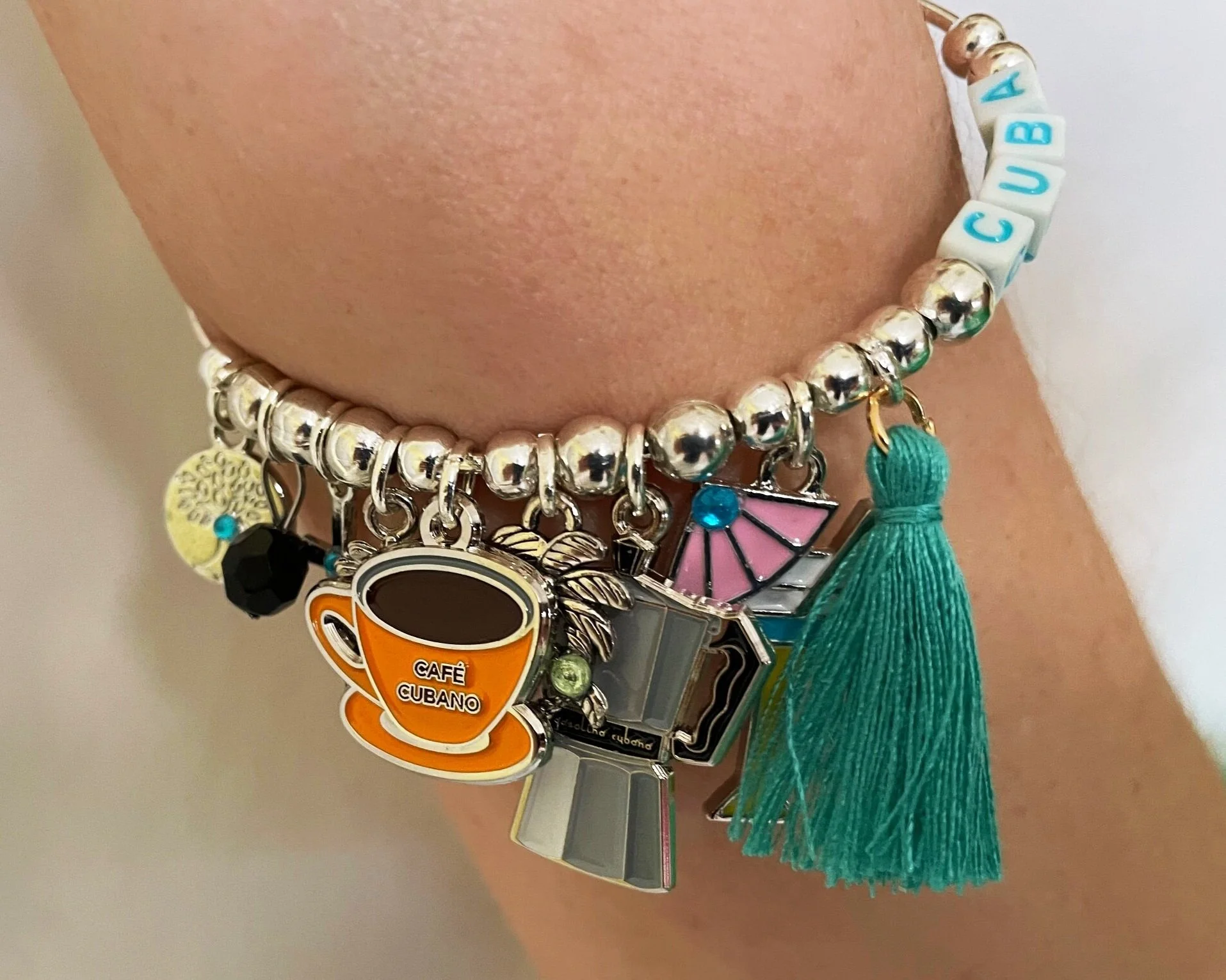 9230CA14-3A39-4118-AD09-E201CB9A9A28