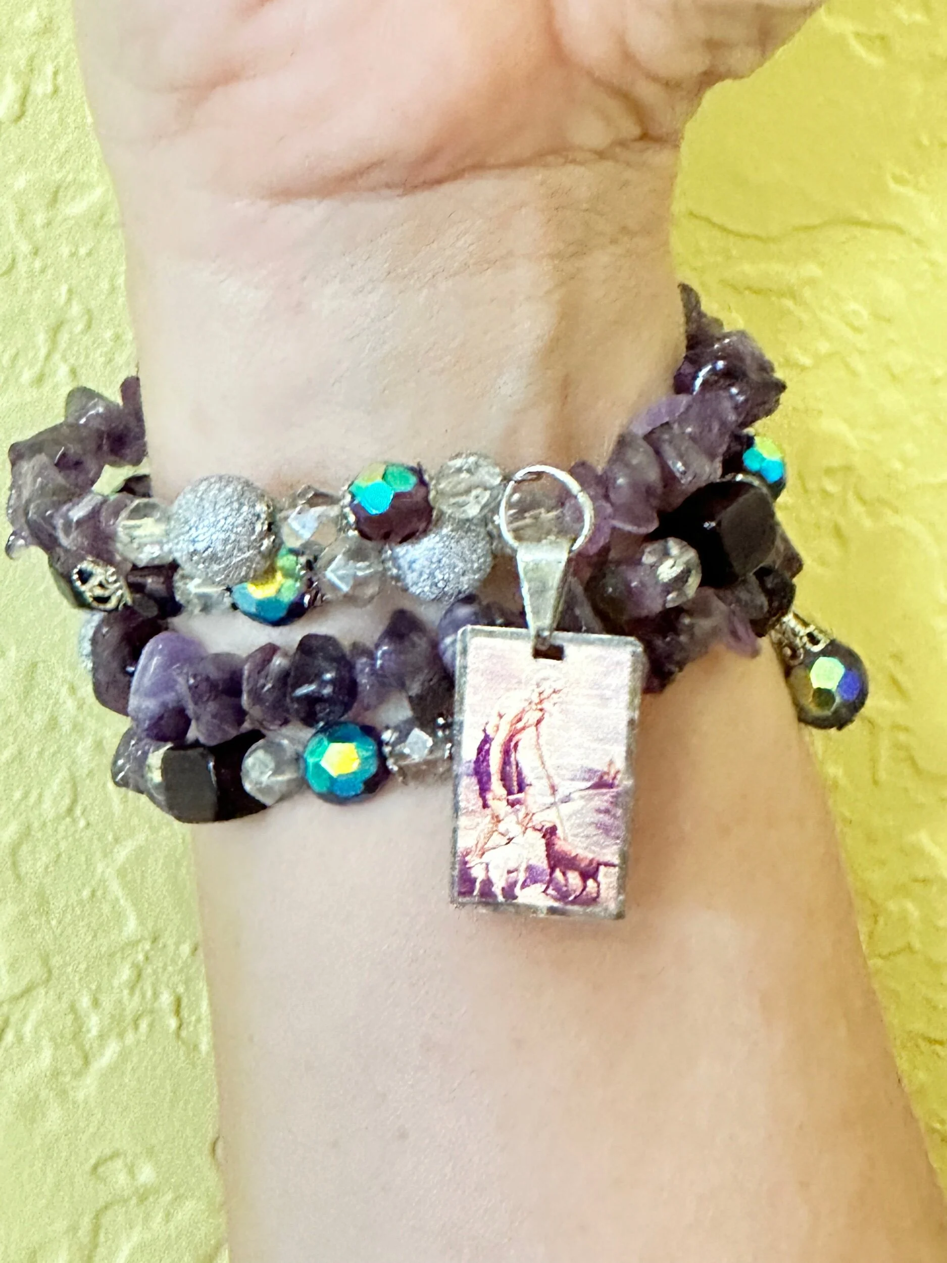 F1CA929B-7F73-4E3B-82C5-3BF862728810