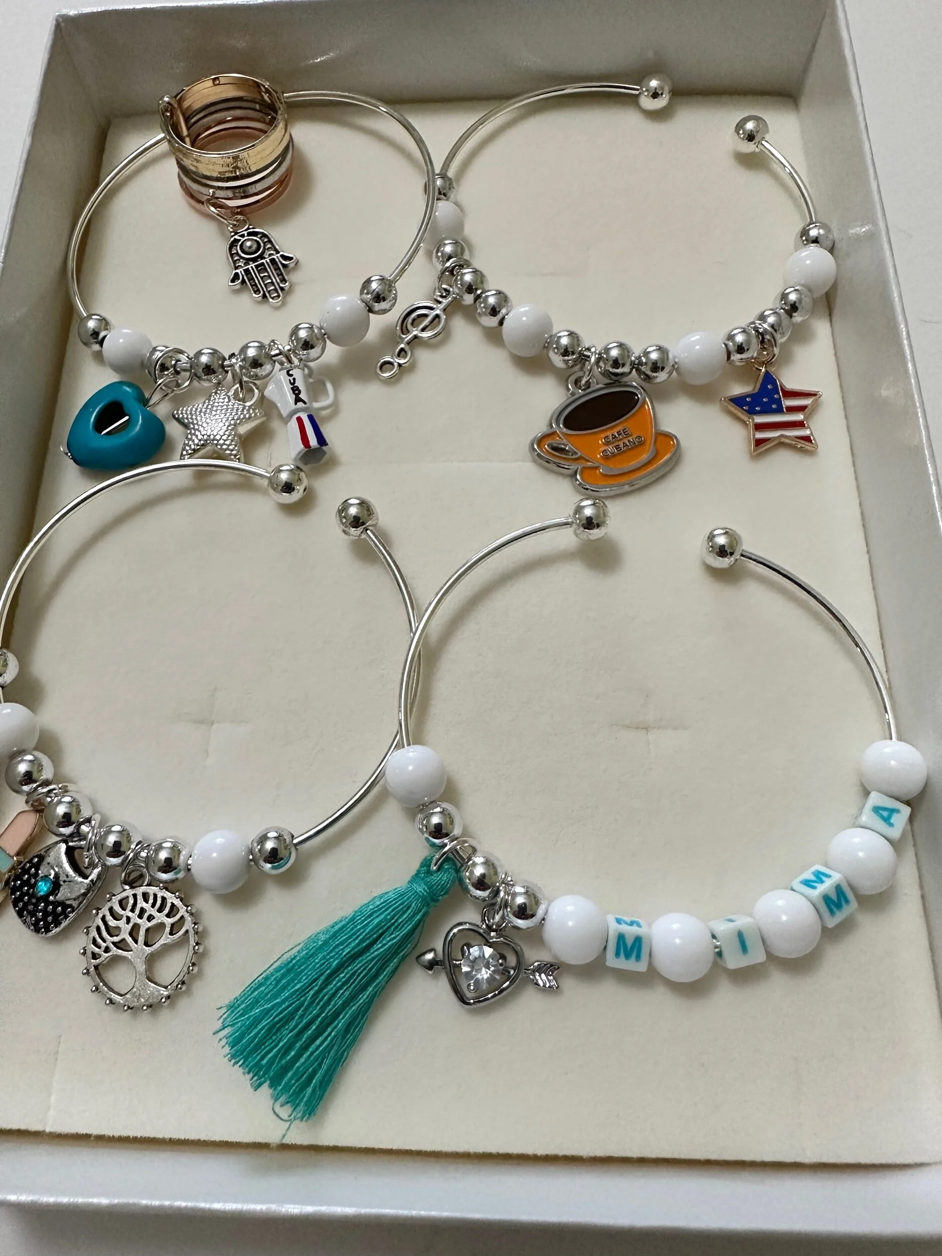 028CE2F5-CF55-431F-B0EB-0F4A83963700