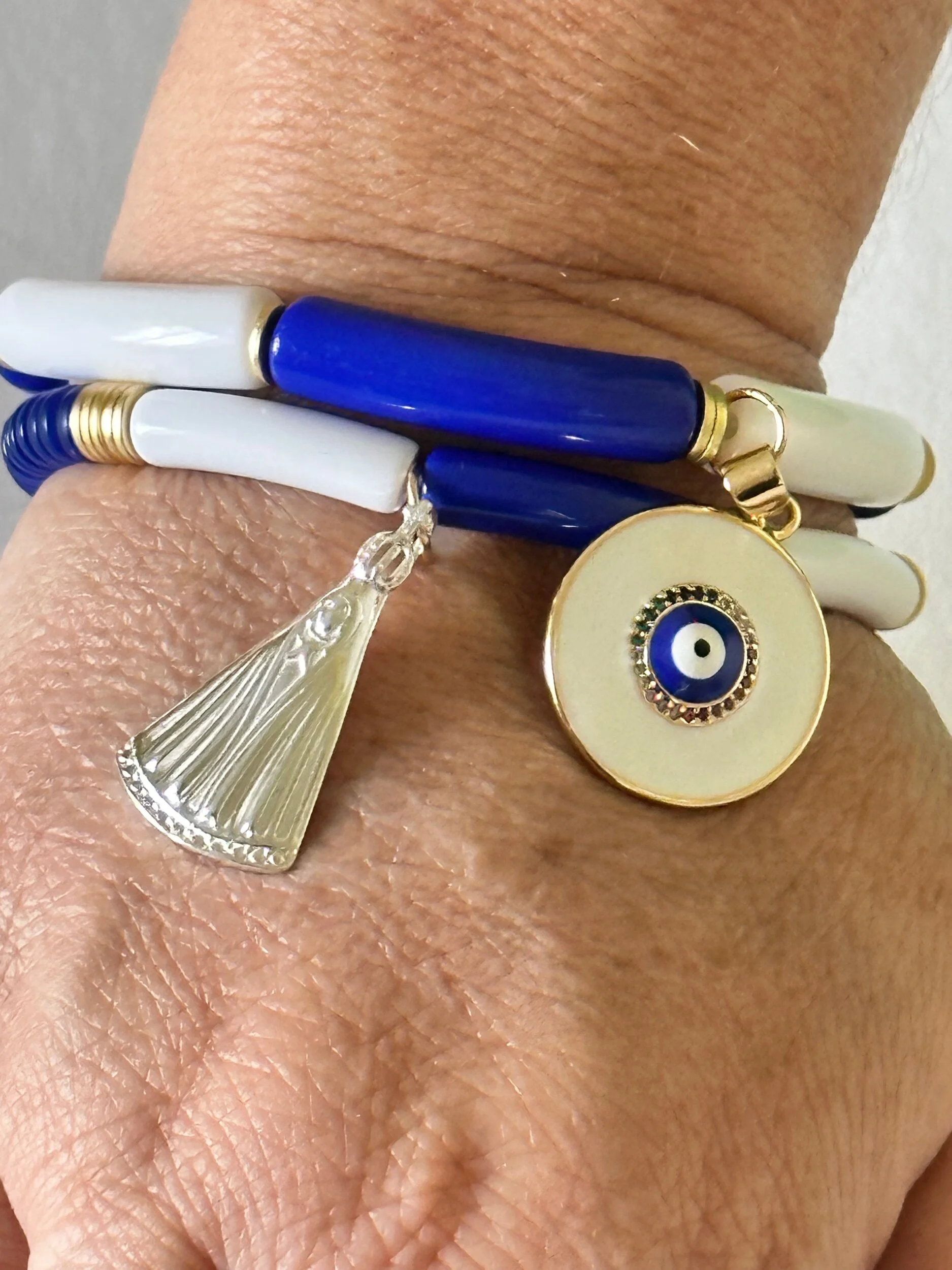 3CC3FFA3-5B6F-4494-AB28-B9E7C863D6A2