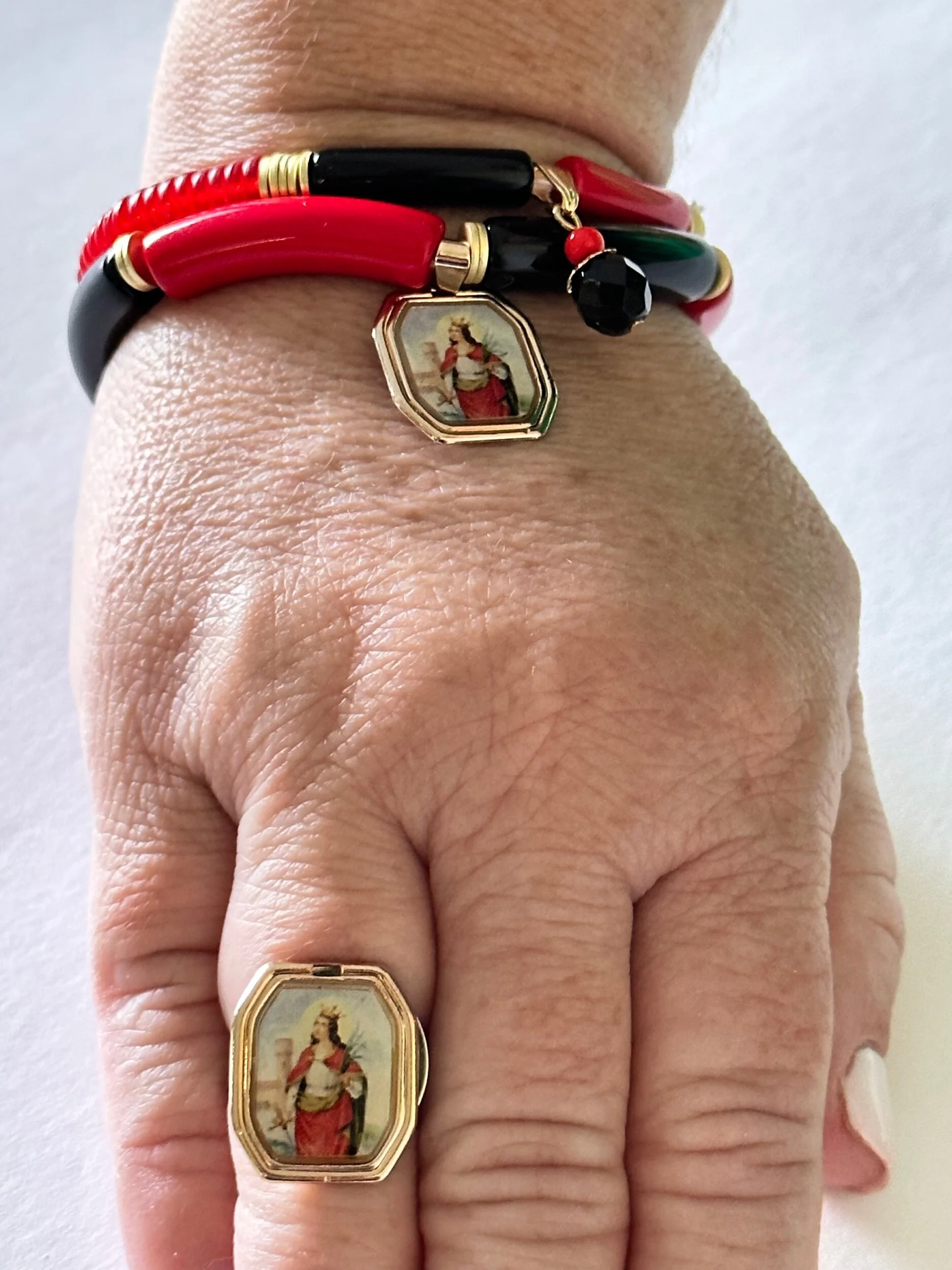 F7137AAC-07DD-48DC-B031-94AFE58068FA