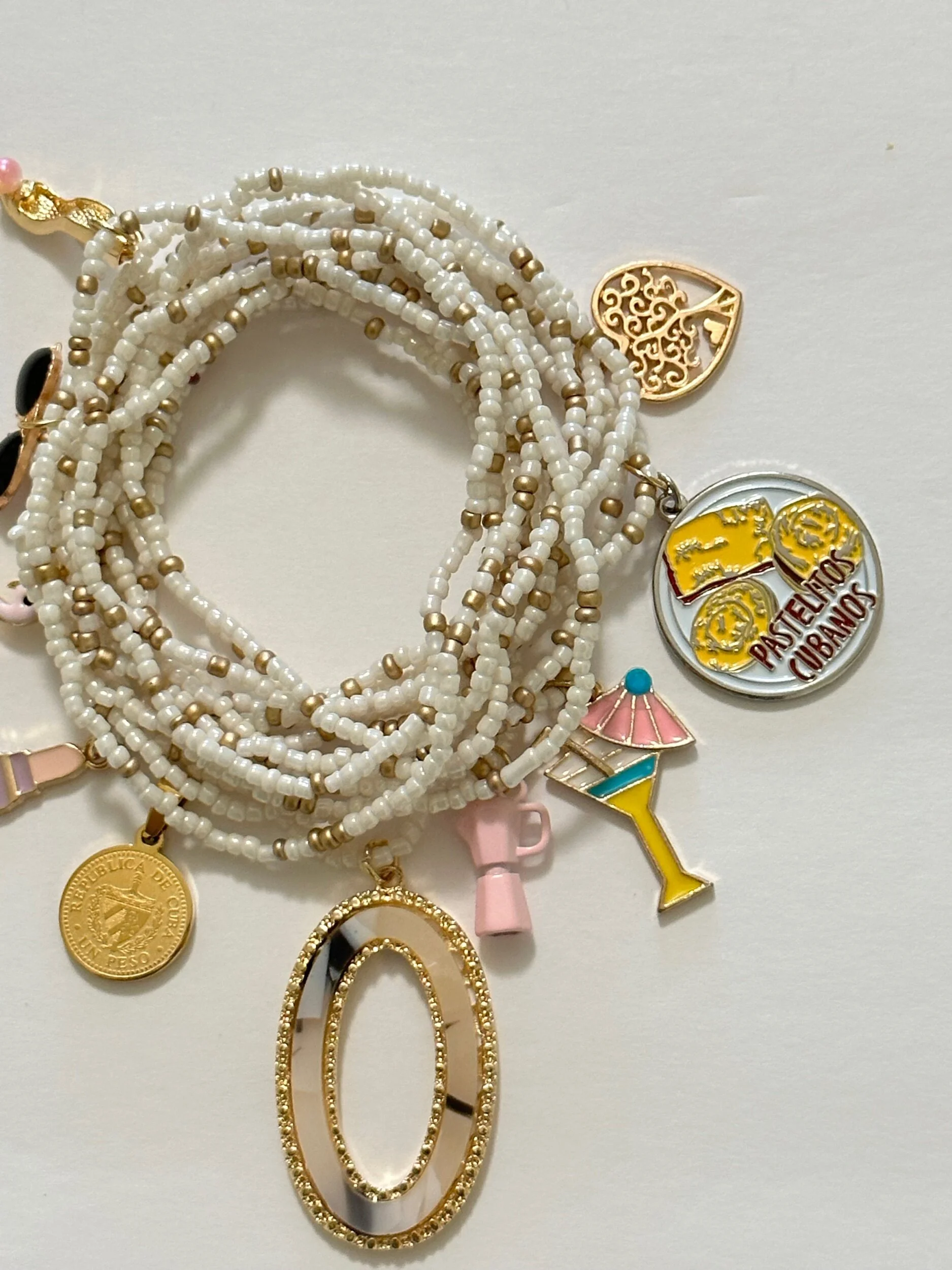 El Bakery Cubano (Blanco)