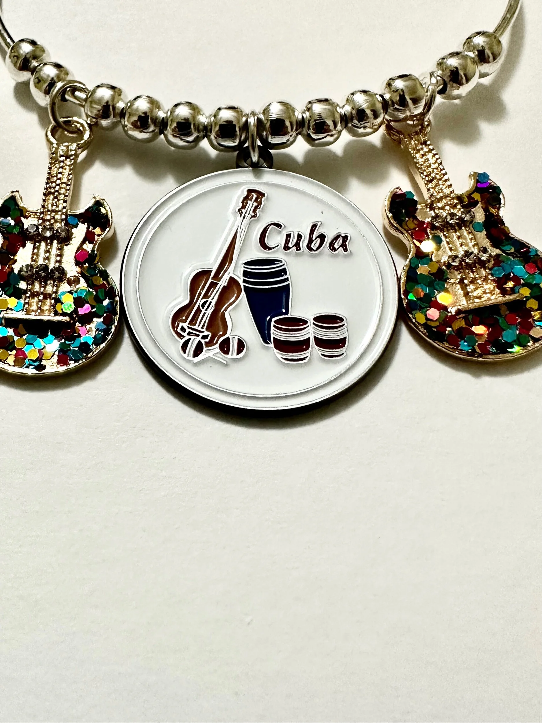 6952F260-7B20-425B-8E4E-AB764004DA37