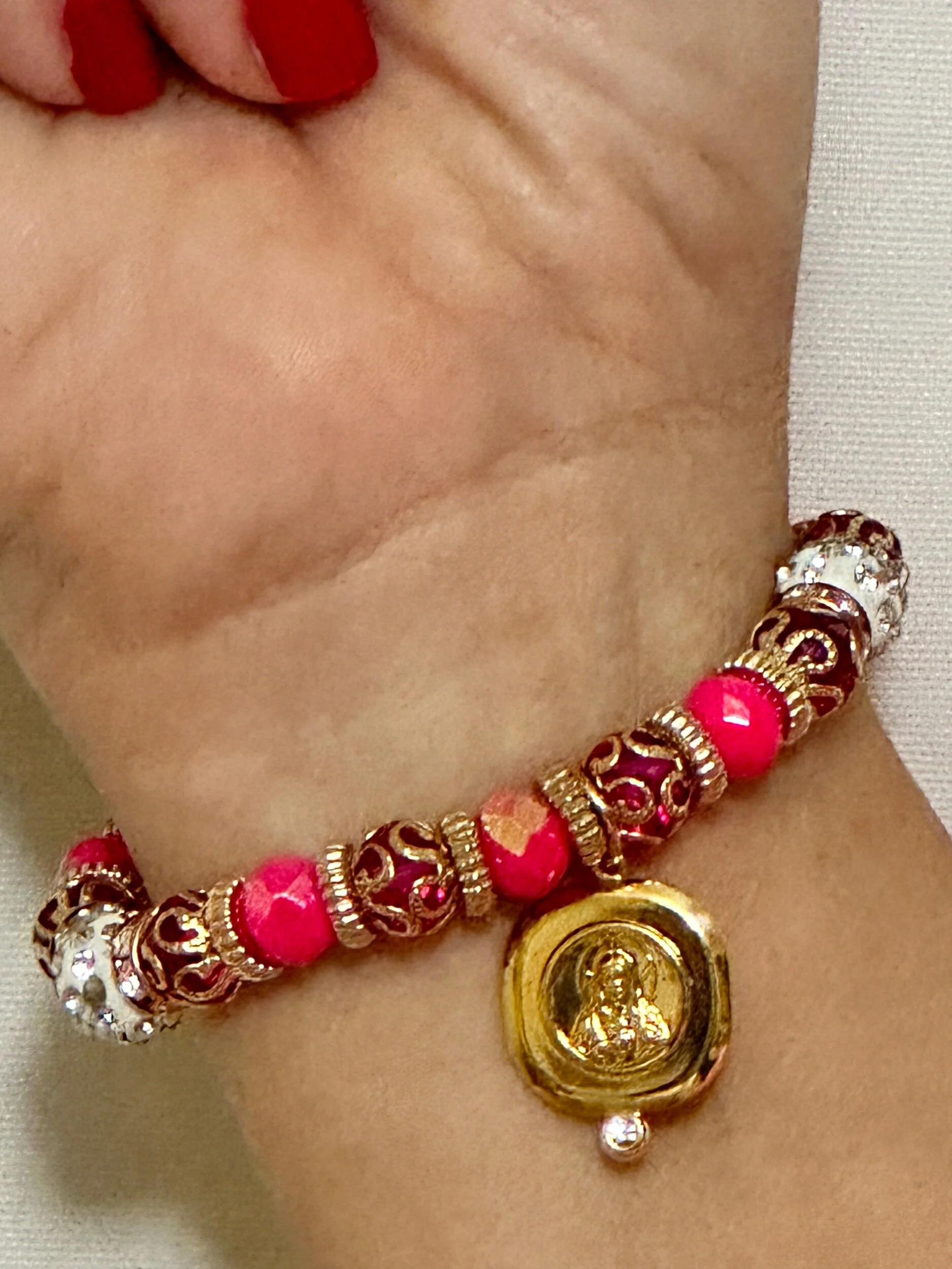 26487267-4D1C-4637-9954-B52AF67650D2