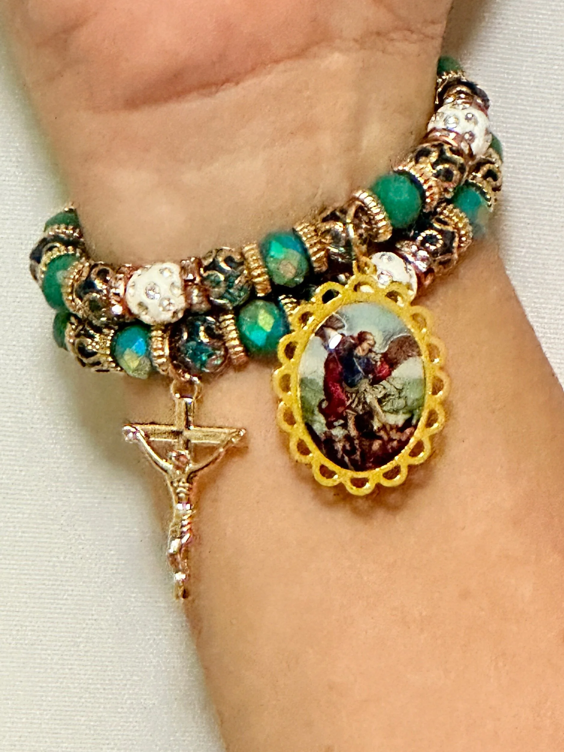 FBD804D0-1A25-4A5D-994A-618156A02555