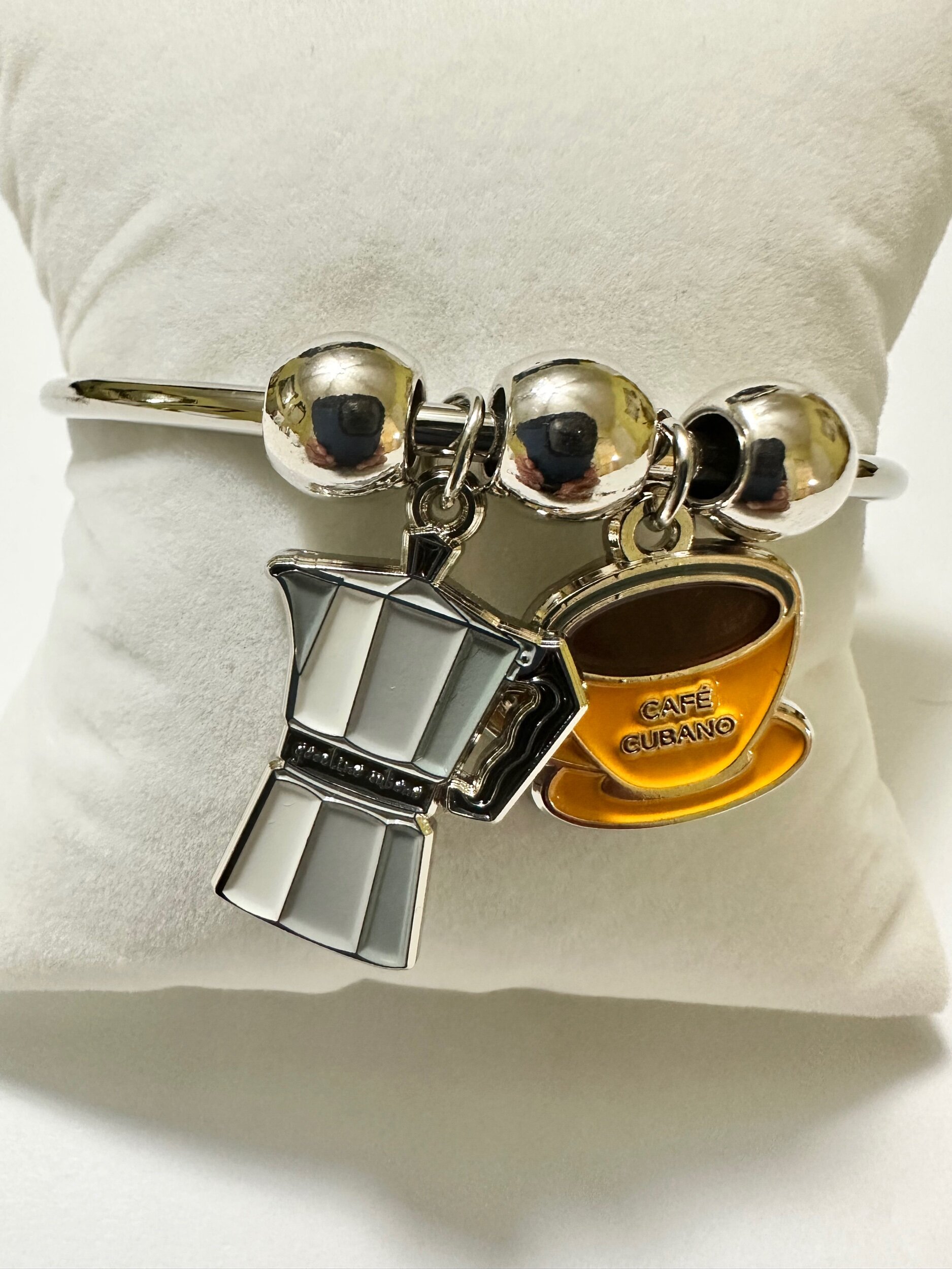 A6B1F6D9-E7A3-4087-ACBB-19D84E117FB8