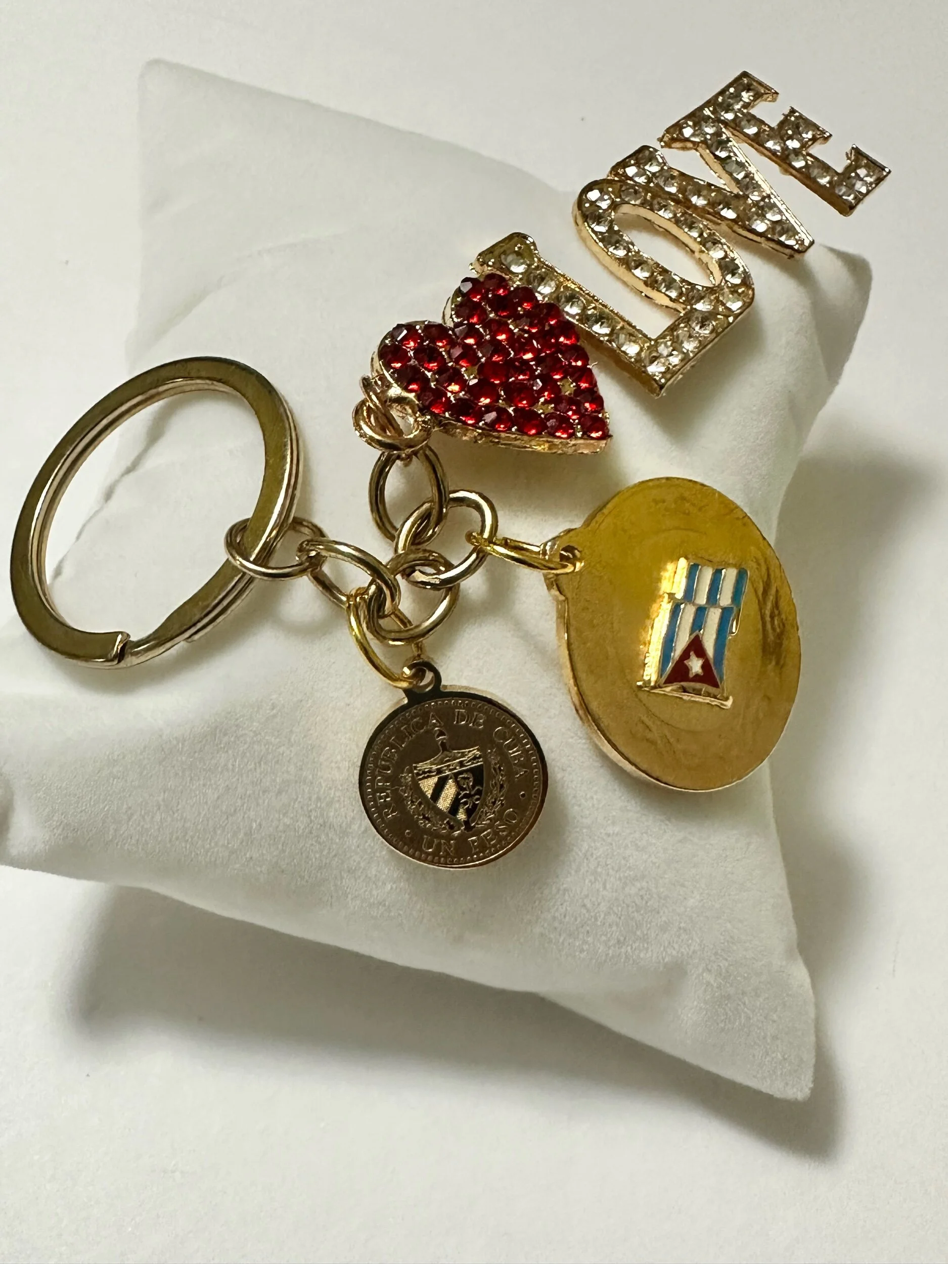 CC0C2F83-DDDF-4E35-AF4E-DA100D4116CE