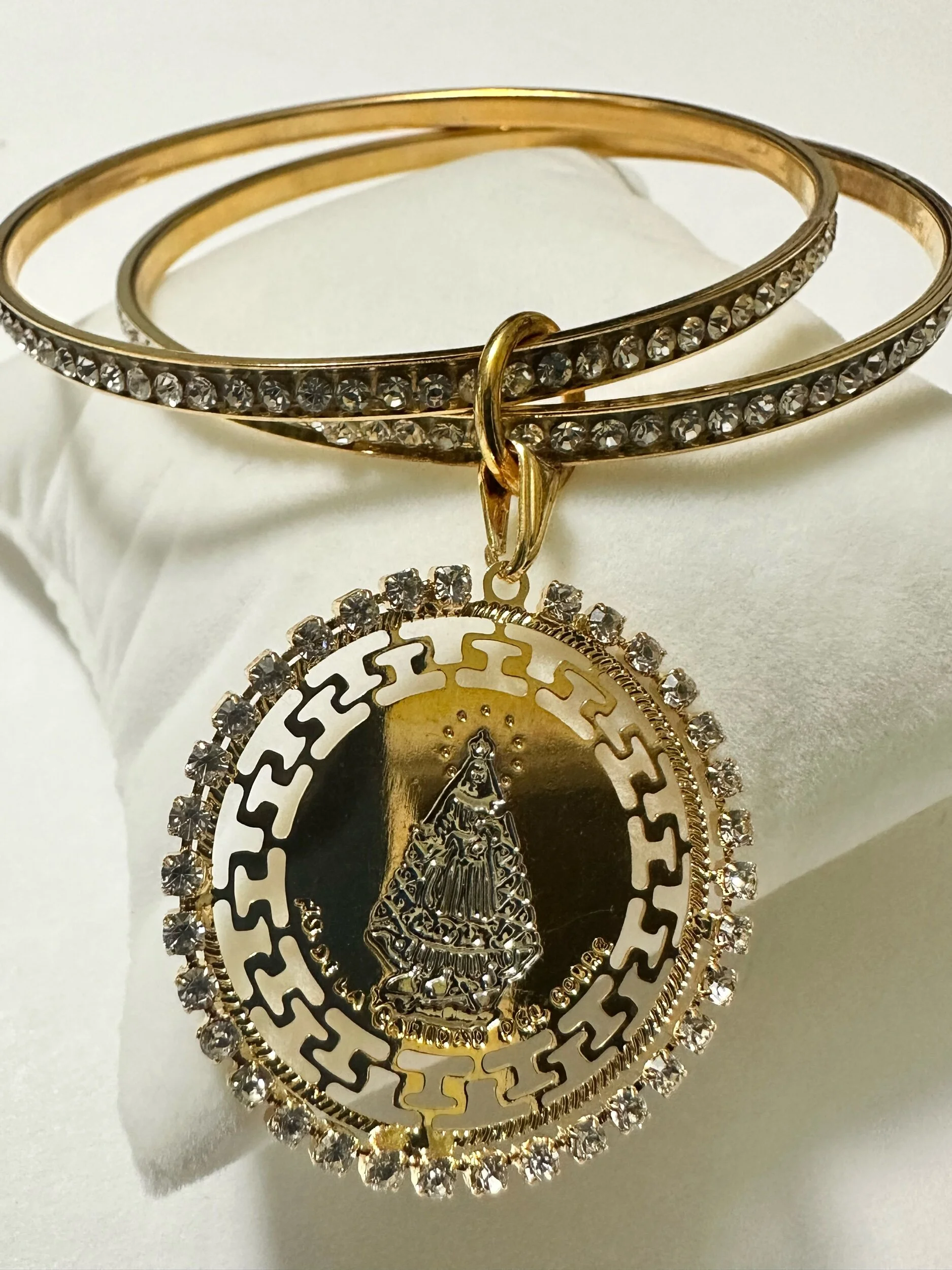 Milagrosa Virgen de la Caridad del Cobre - pulseras doradas