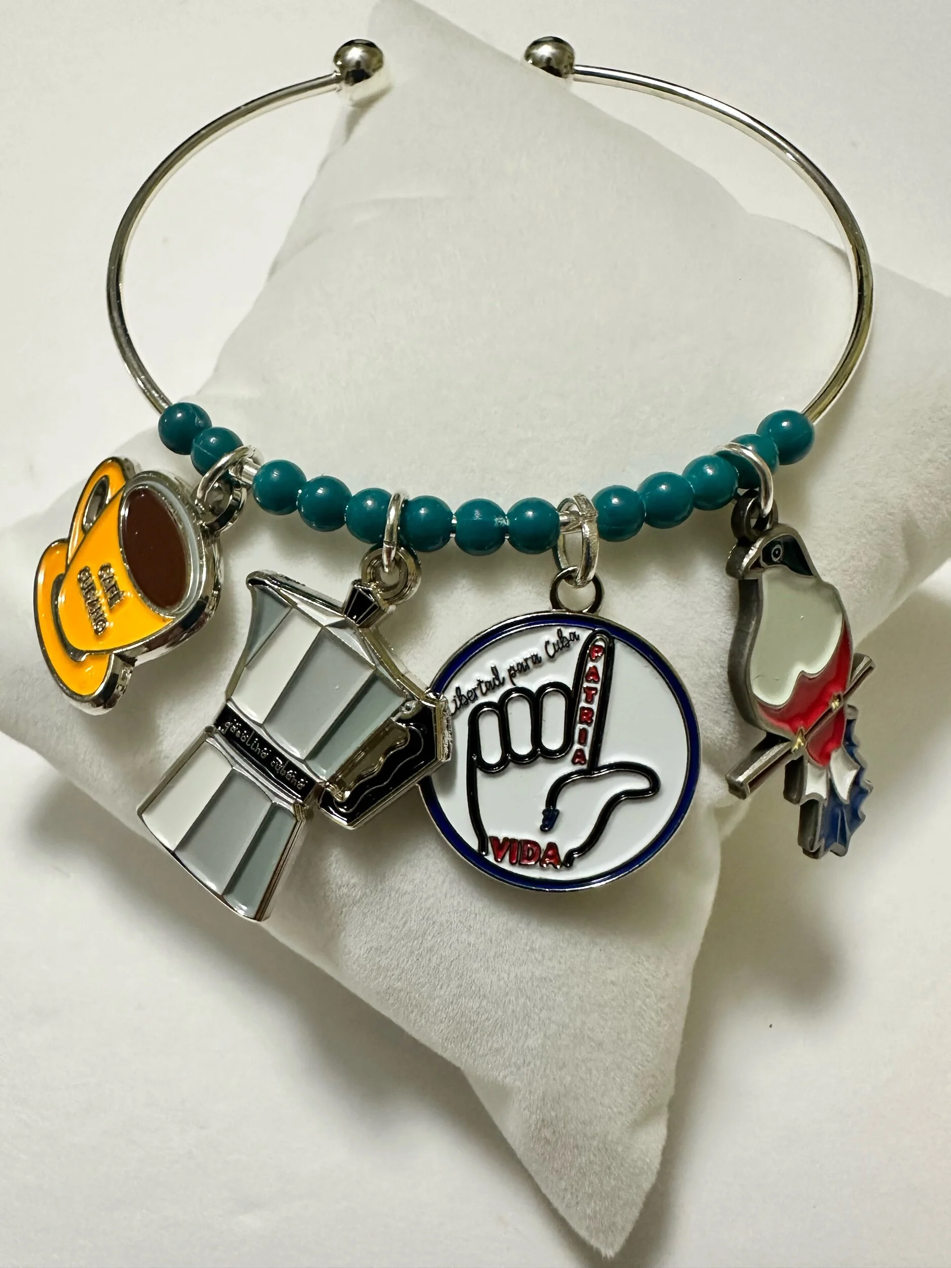 6E43C081-F850-4A16-8E9D-94D660A911B8