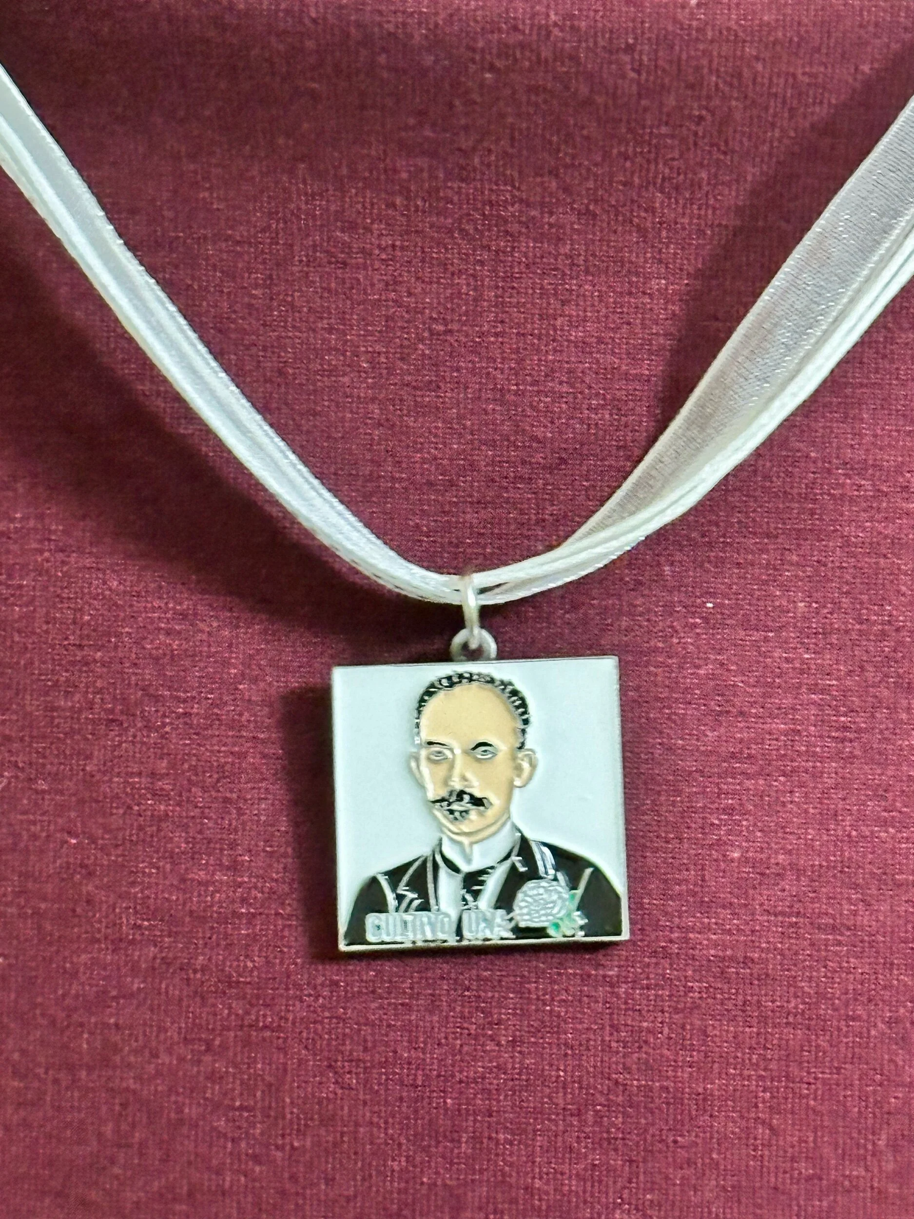 36AA3DF0-886C-4B5B-A764-3AA4264BAE52