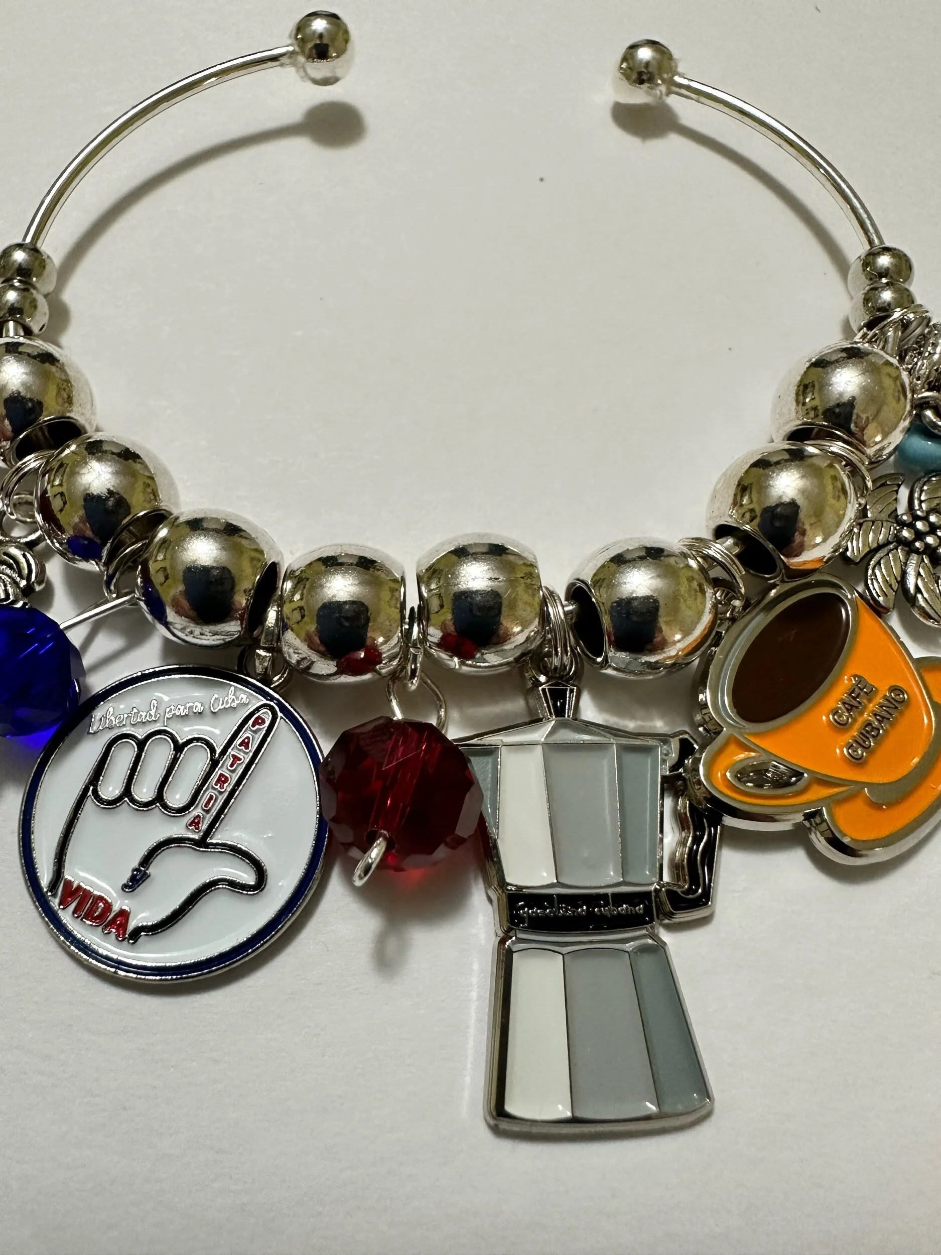 9403EC55-98C8-4C78-87E4-8D3EBF773725