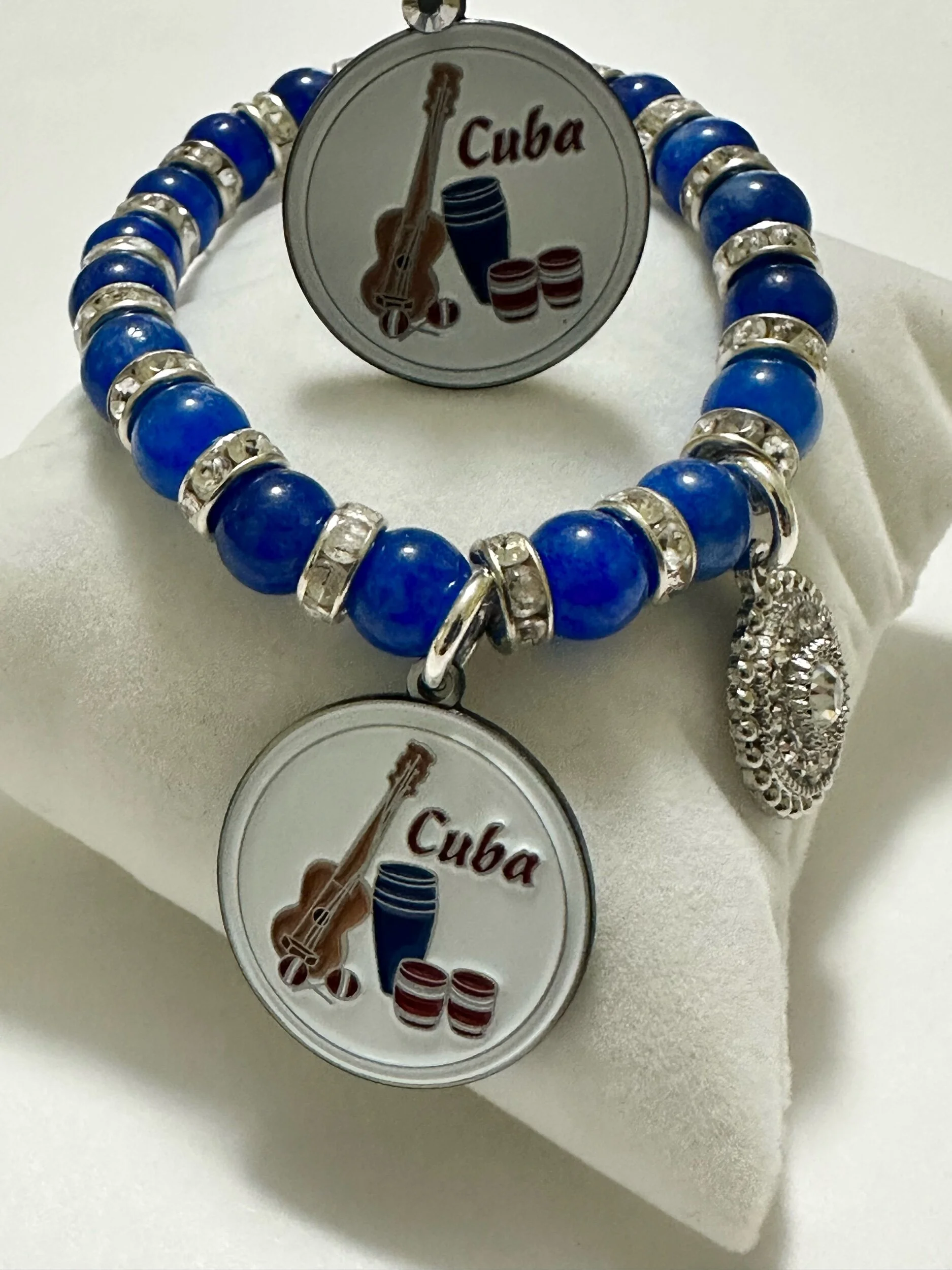 BBCBB232-ECD4-4BC6-B35C-131149168711