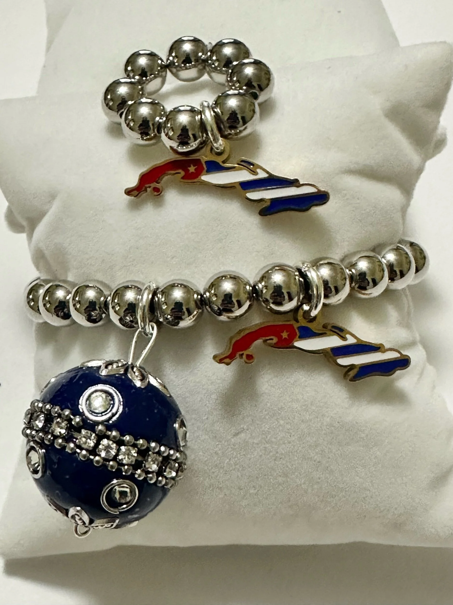 6E4E3DB6-154C-4FAF-9744-EE1DD0B2E3B7