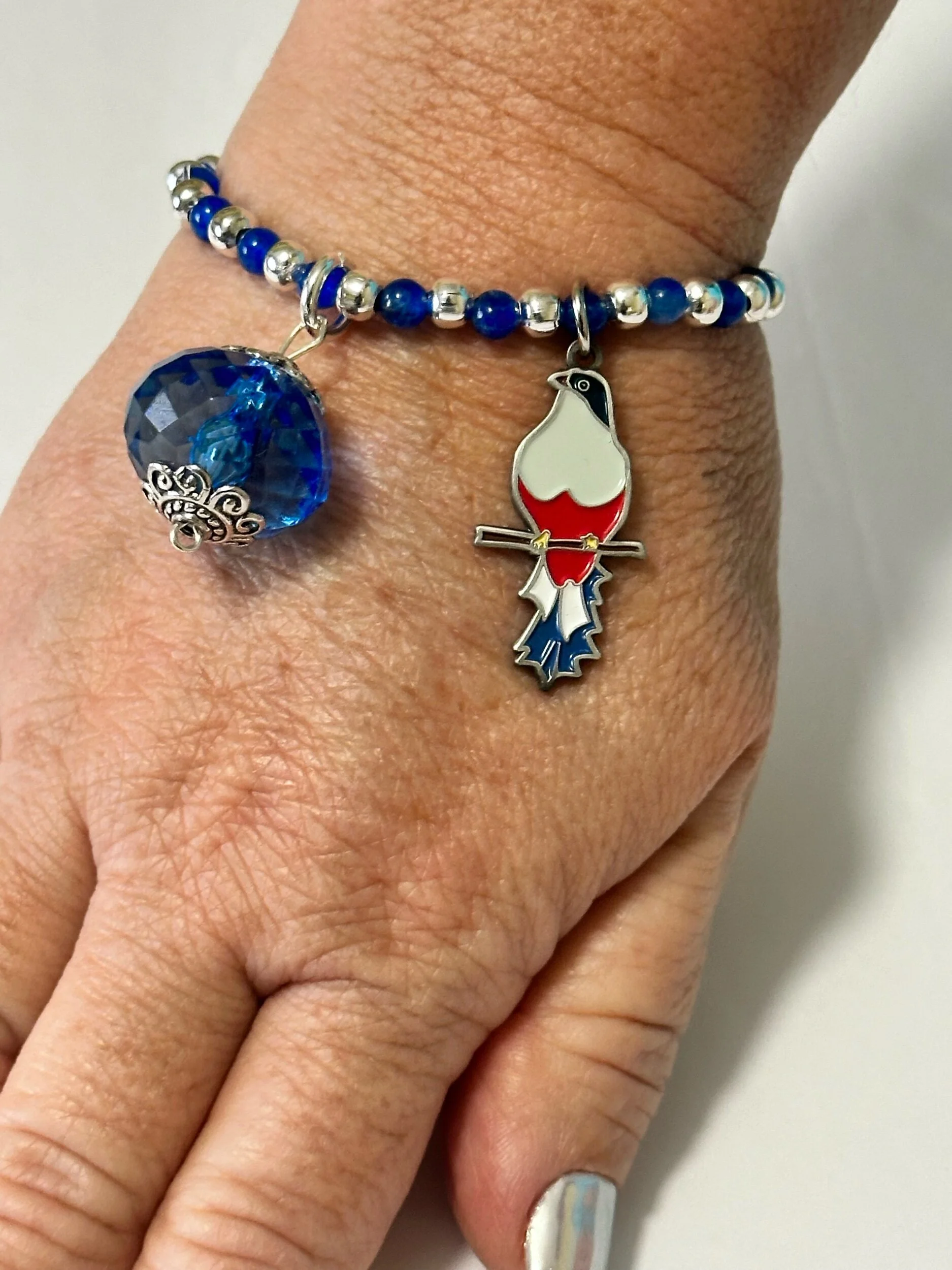 2D5201B3-7A5A-47F9-B986-BDBC9232D69E