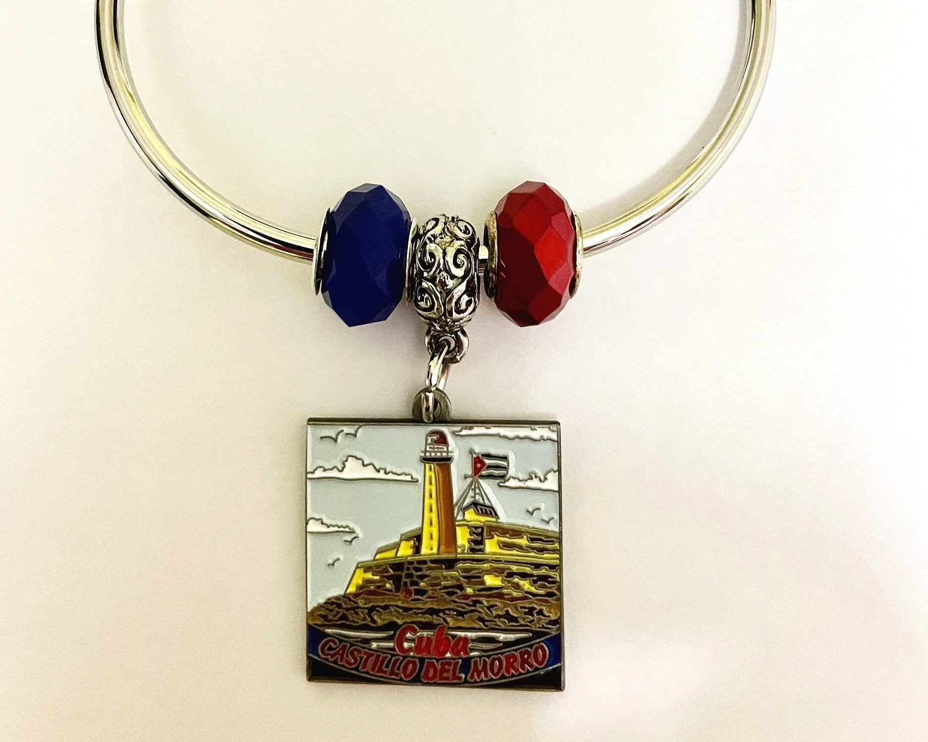 CC33FFB3-17F3-4BFC-A6C1-42913DDD0EC1