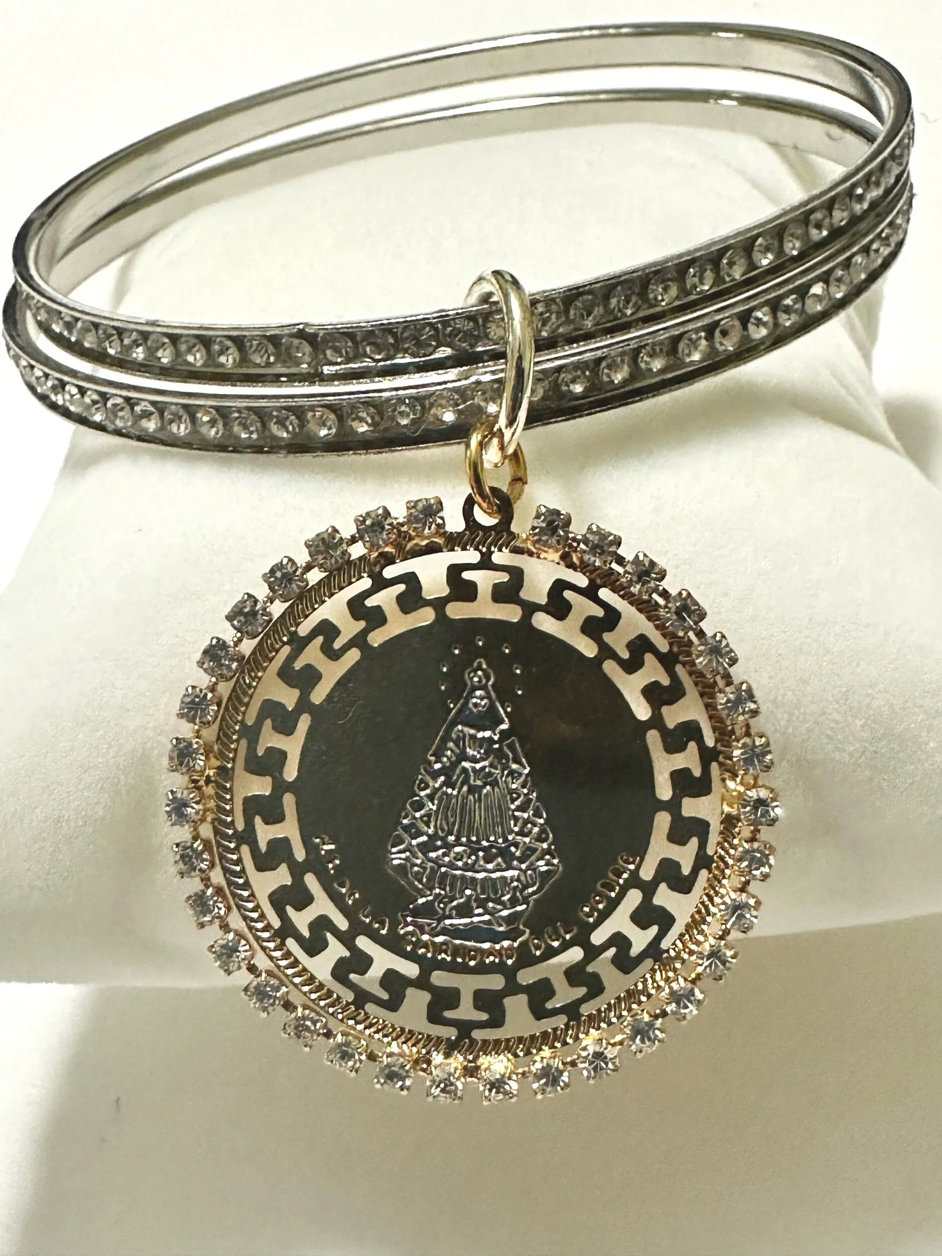 FAA2FDC2-13B0-4759-83BD-D7E5D73560BF