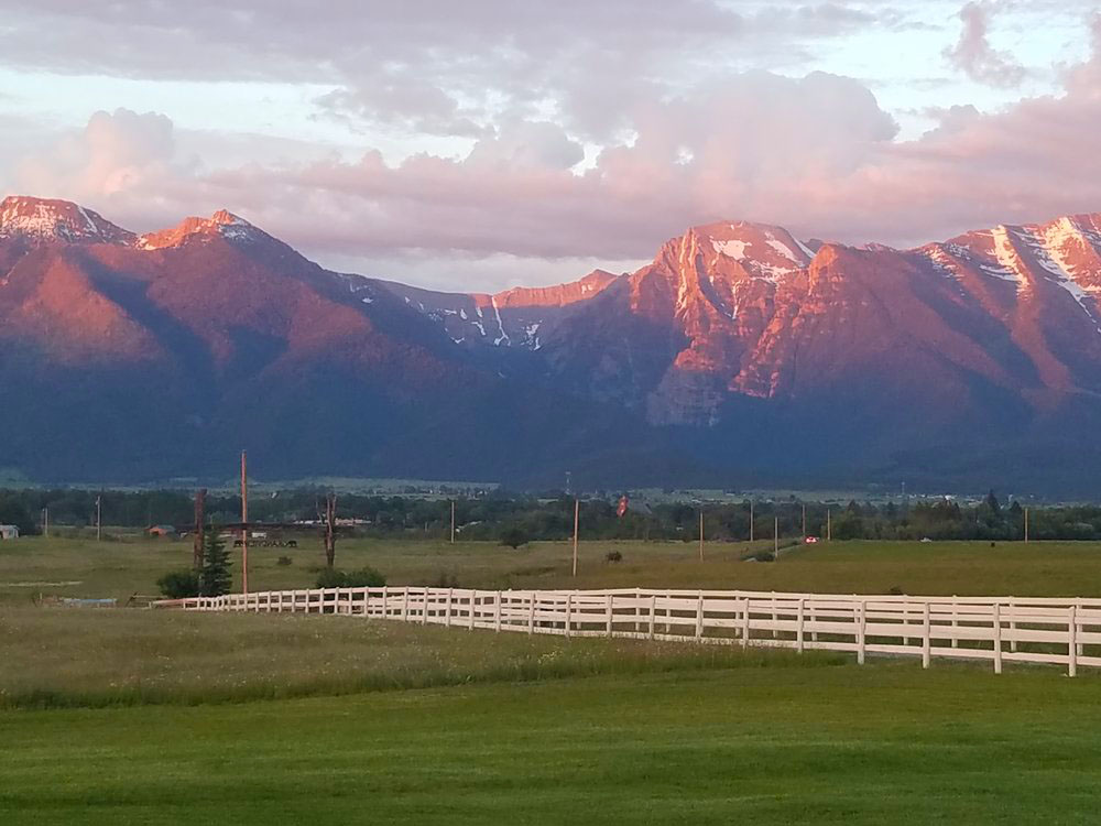 Alpenglow at Rugged Horizon