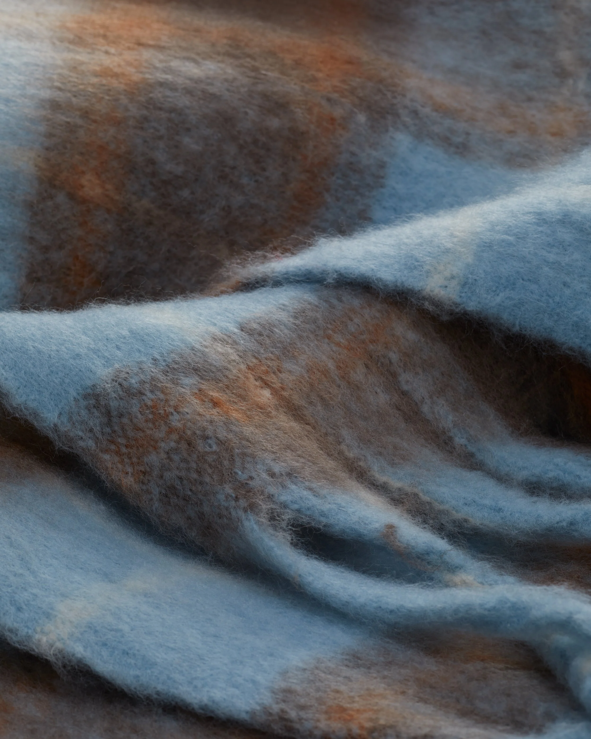 UPWEST_NORDSTROM_41200523_THE_BRUSHED_FIRESIDE_THROW_BLUE_PLAID_0002.jpg