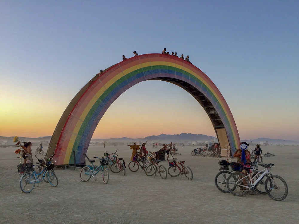 You couldn’t help but to sing along. “Birds fly over the rainbow, why oh why can’t I?”