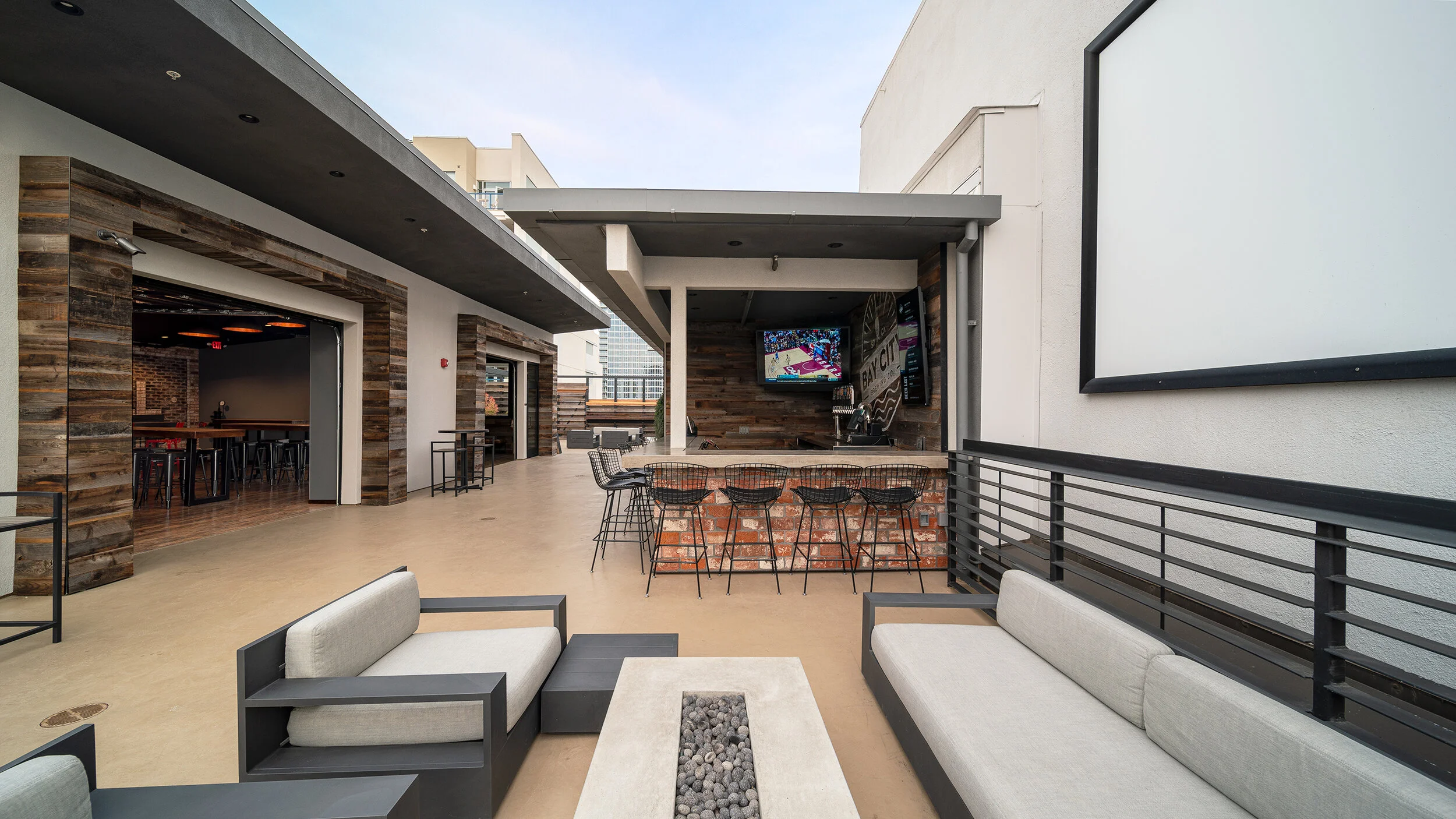 ROOFTOP BREWERY | DOWNTOWN SAN DIEGO