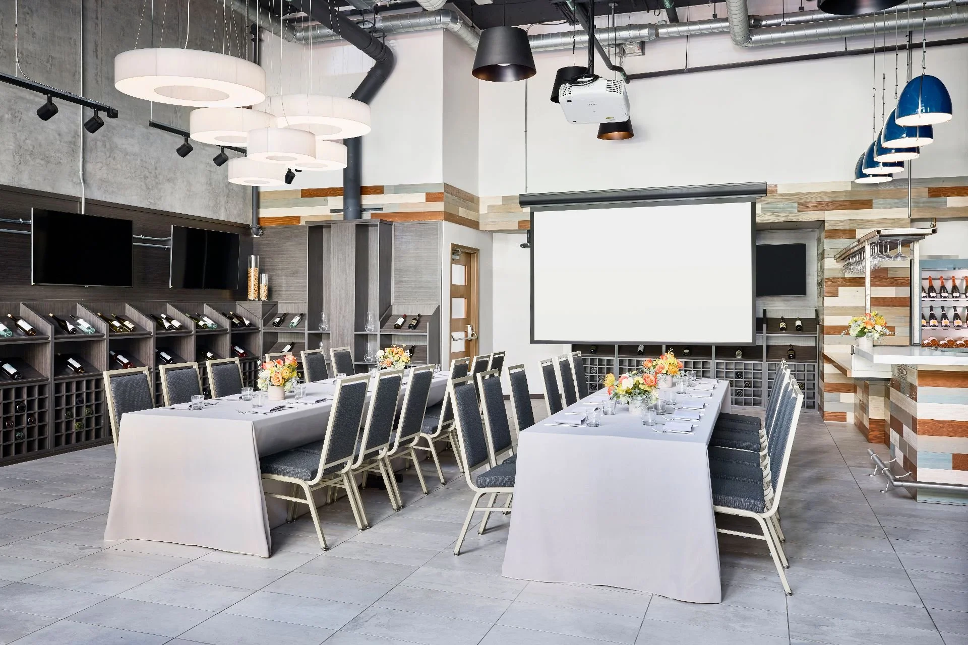 compressed-FONTE DE VINO - KINGS TABLE (2).jpg