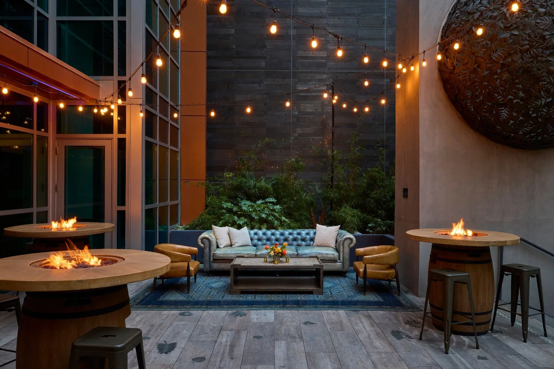 compressed-FONTE DE VINO PATIO.jpg