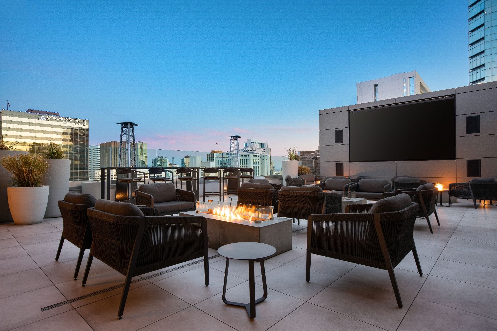 compressed-2022 JenRubin - Restaurant_Above_Ash_HIRES_9.jpg