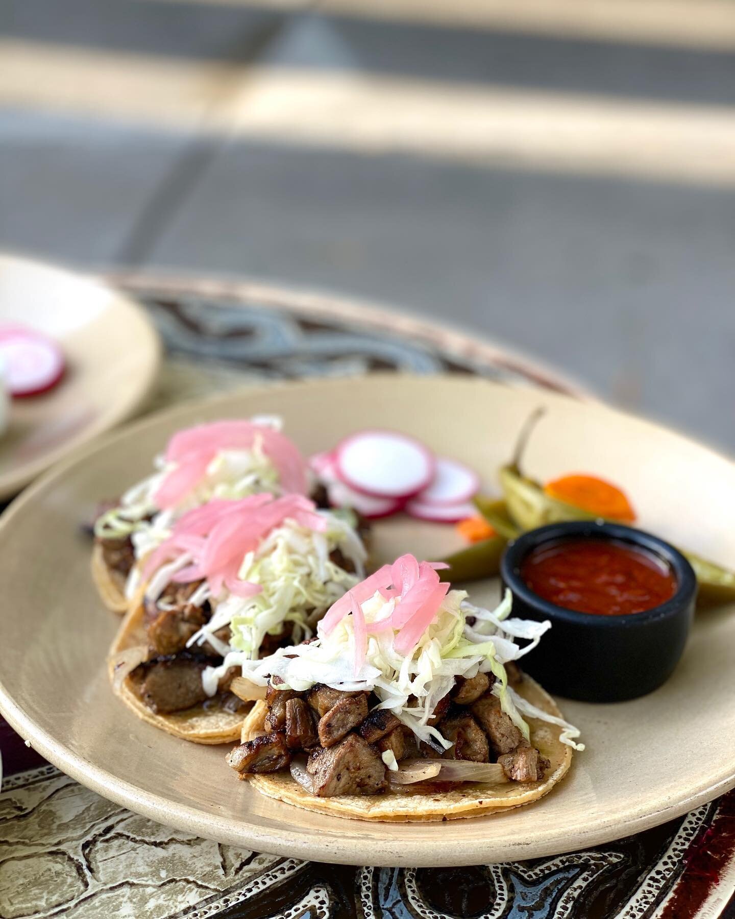 Happy Taco Tuesday! 🌮
We&rsquo;ve got plenty of options here at Fonda, swipe to check them out! ➡️
(Pictured here are our Pooc Chuk tacos 🐖, Fish tacos 🐟, and Steak Fajita tacos 🐄)