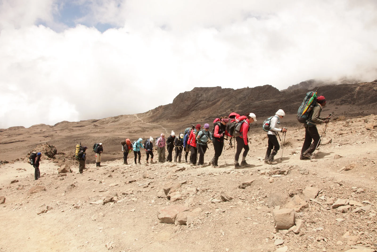 PeaksFoundation_hiking2.jpg