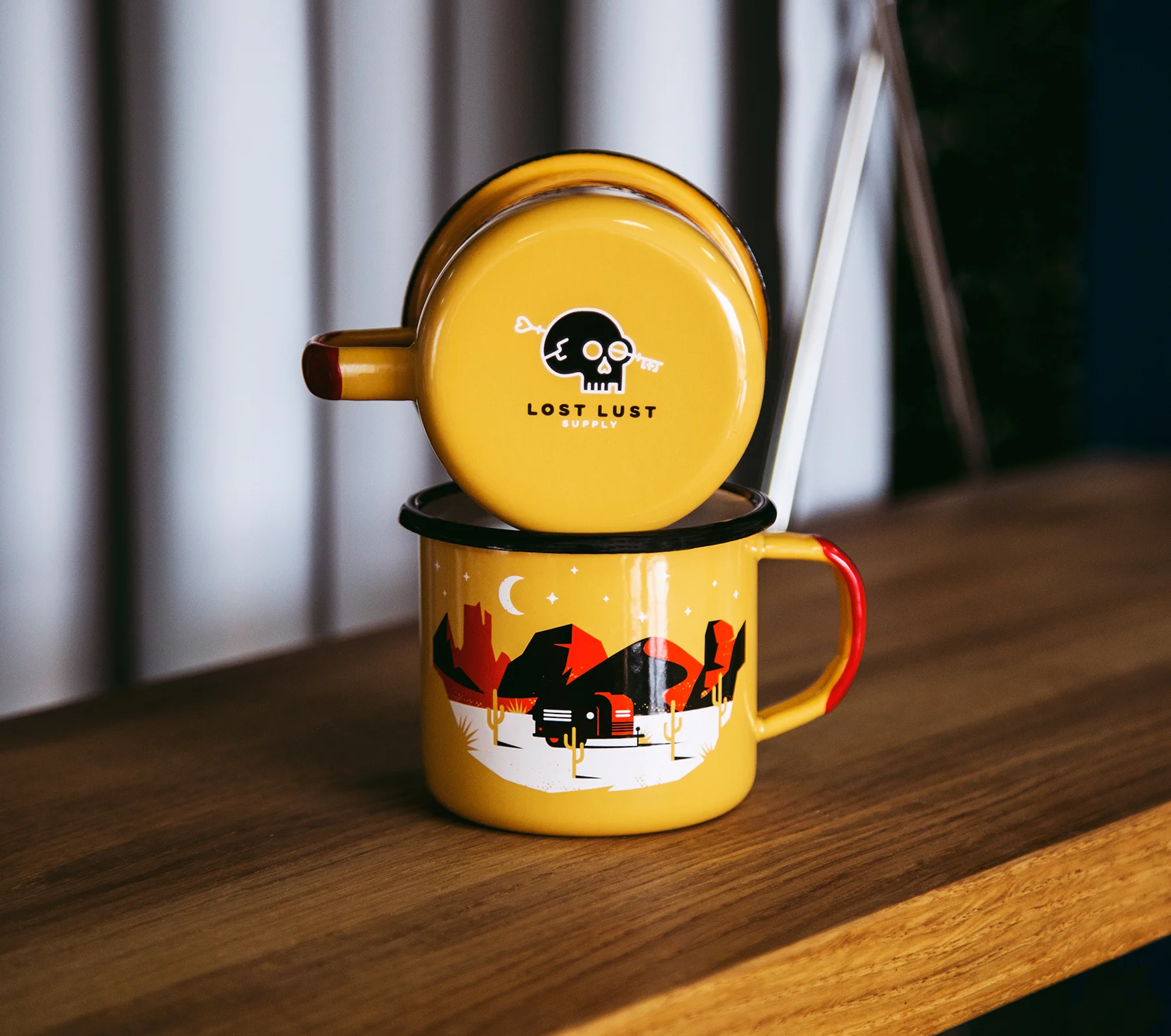 Lost-Lust---8-cm-mug---apricot-(4).jpg