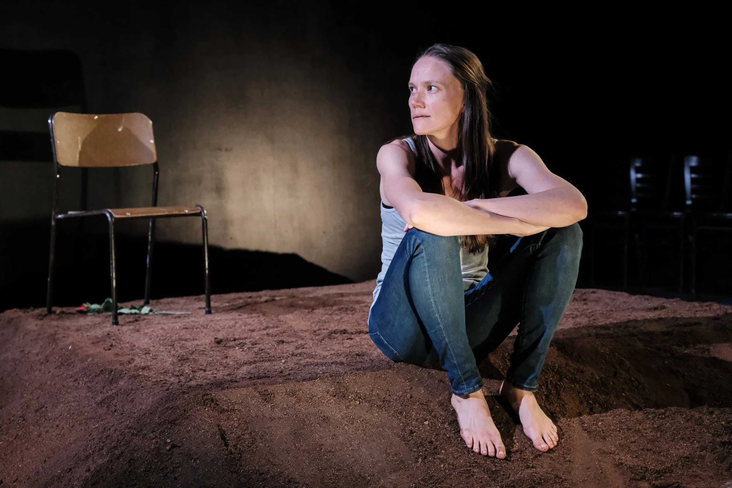 Girl Half-Formed 04_ELLA PRINCE_Clare Hawley Photography.jpg
