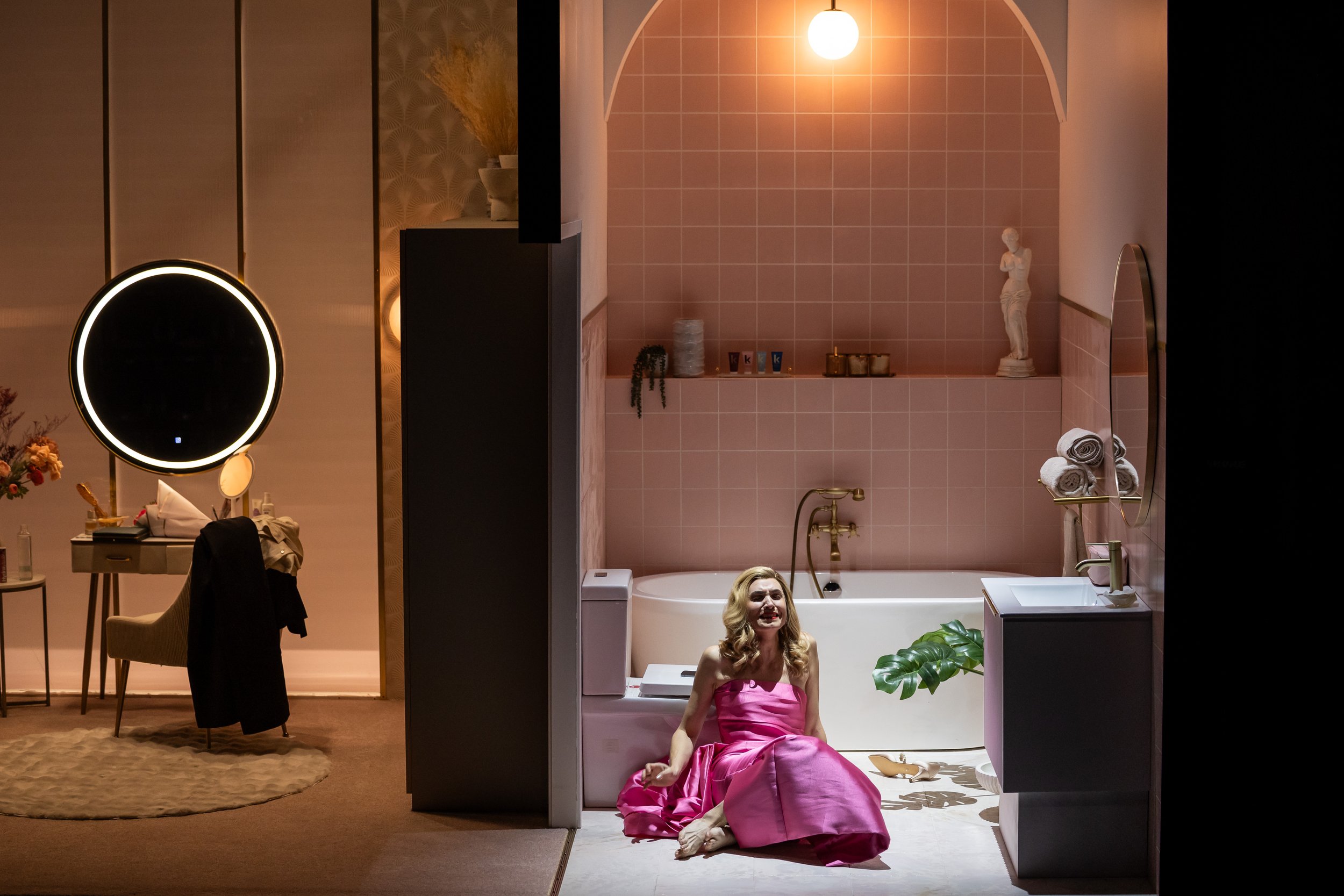 Aphrodite - Sydney Chamber Opera_Carriageworks JESSICA O'DONOGHUE as Ava_credit_Daniel Boud_057.jpg