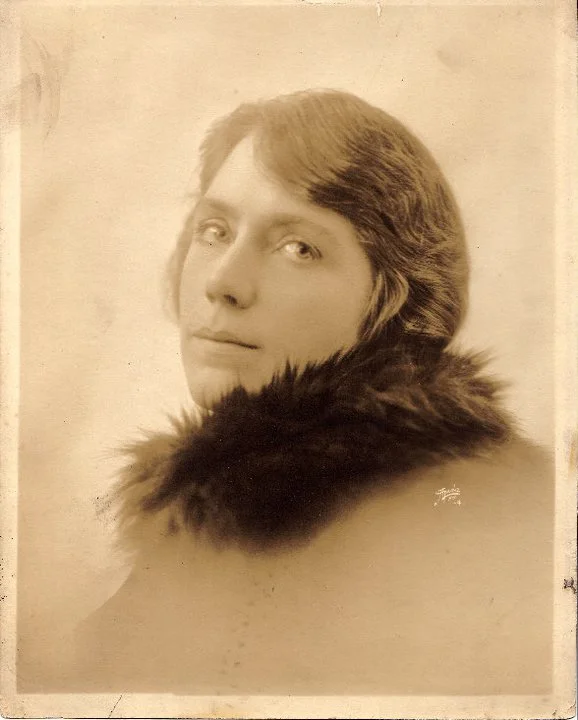 Ruth Martin was the owner of Ruth's Coffee in Long Beach. She reluctantly allowed an open mic to take place until an inordinate amount of comics used her powder room without purchasing anything. She was known for her hundred-yard glare.