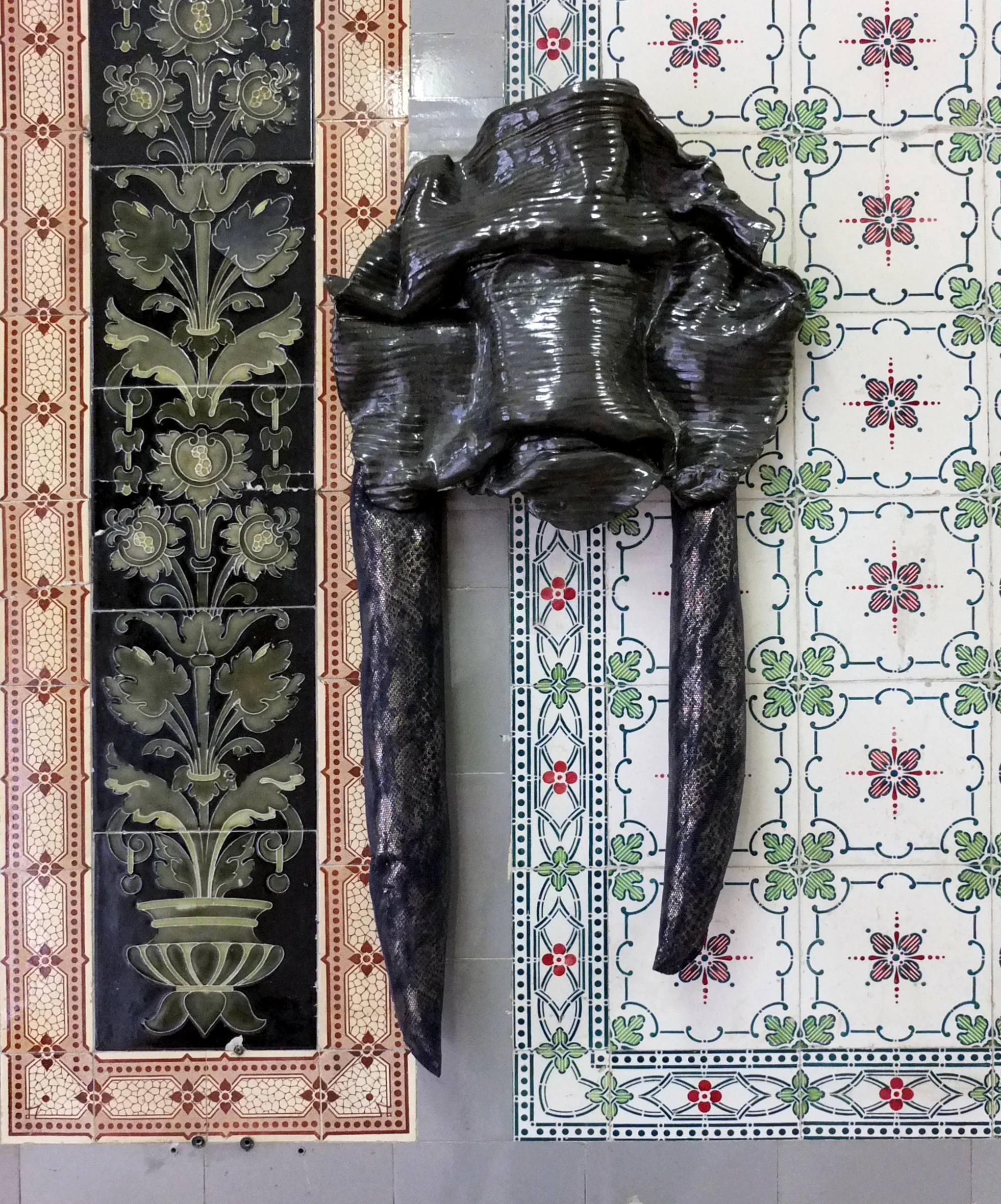   Lee Vee Double D  2016,&nbsp;ceramic, leather,&nbsp;80 x 37 x 13.5 cm. 