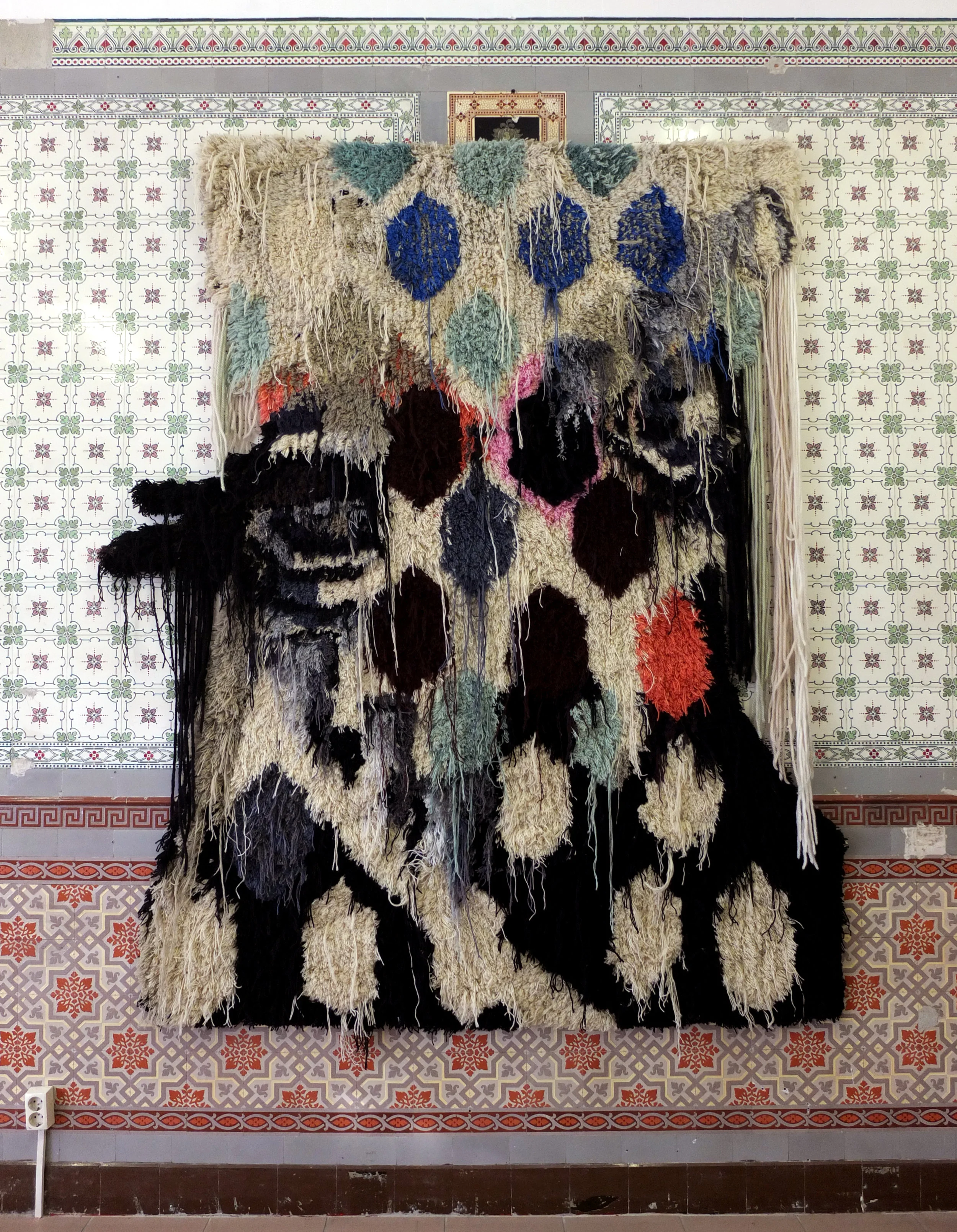   Raspel  2016,&nbsp;hand tufted wool, 260 x 192 cm. 