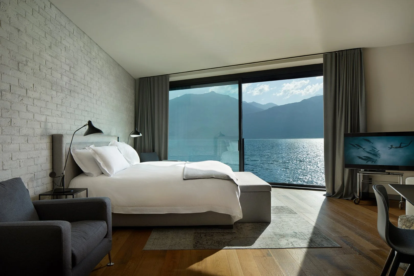 28.Bedroom_1.1-copy.jpg