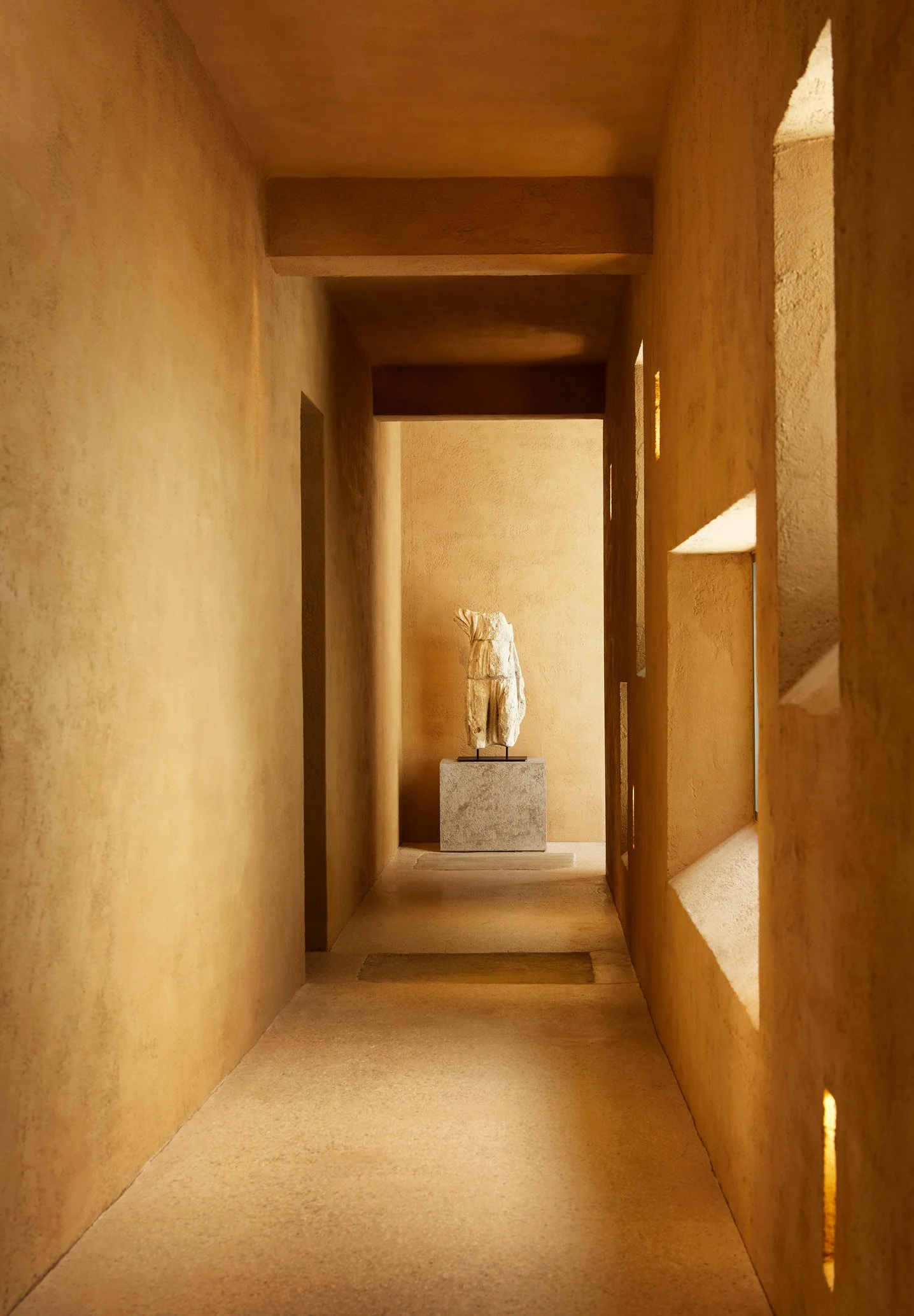 Interior_6.jpg