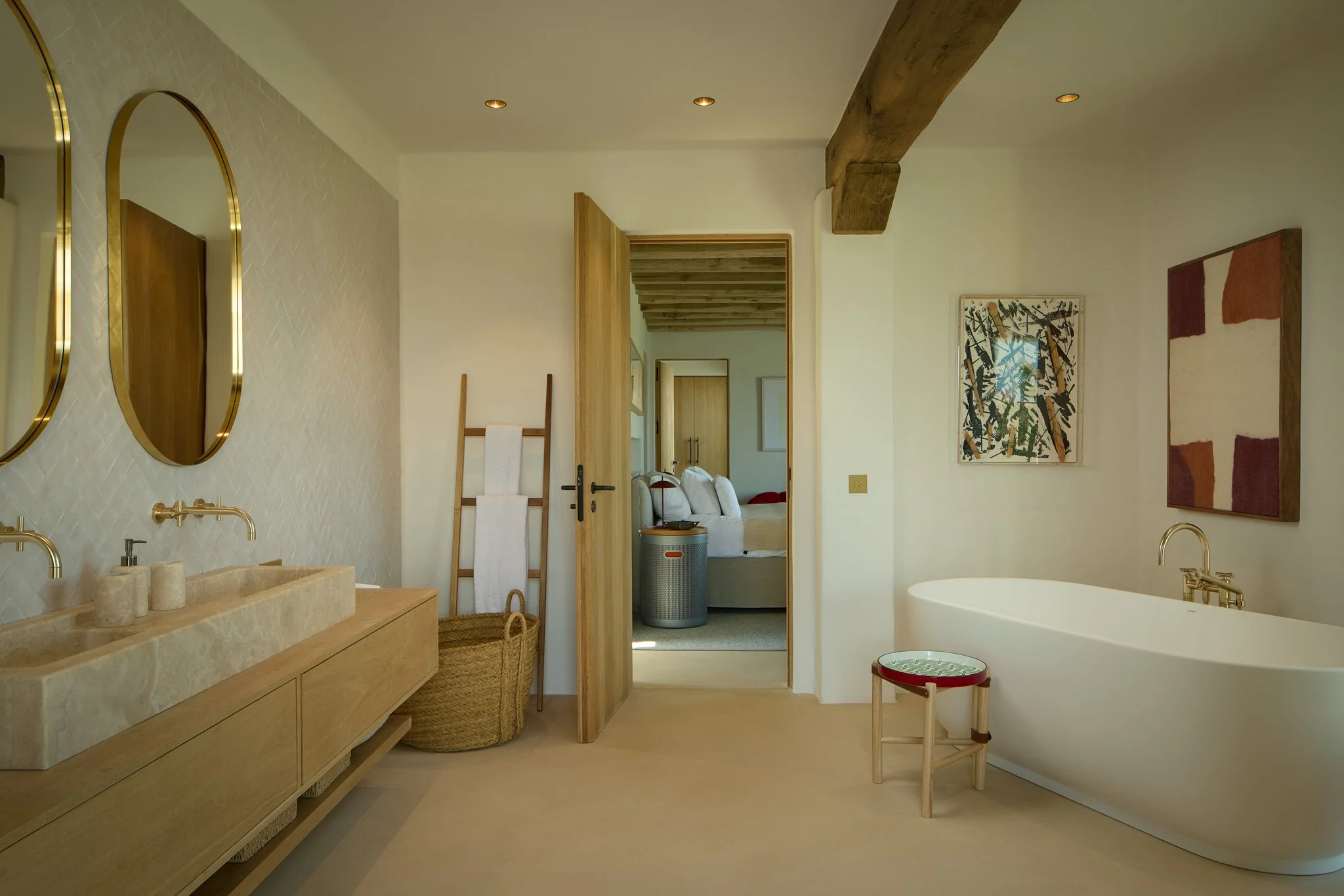 Bedroom_1.Bathroom_1.2.jpg
