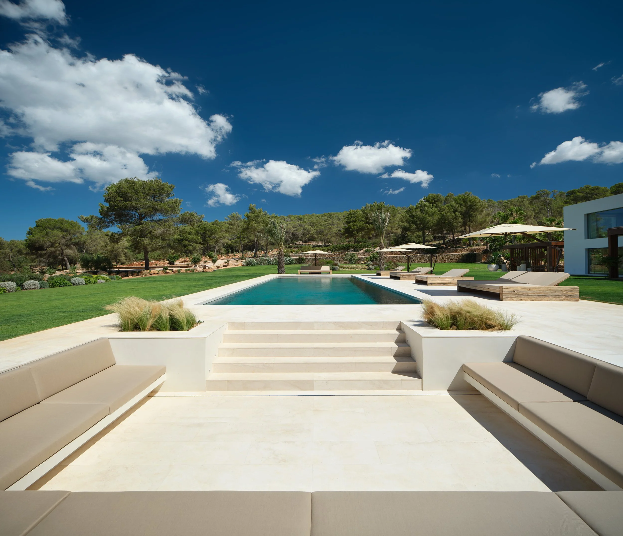 Garden_2.jpg