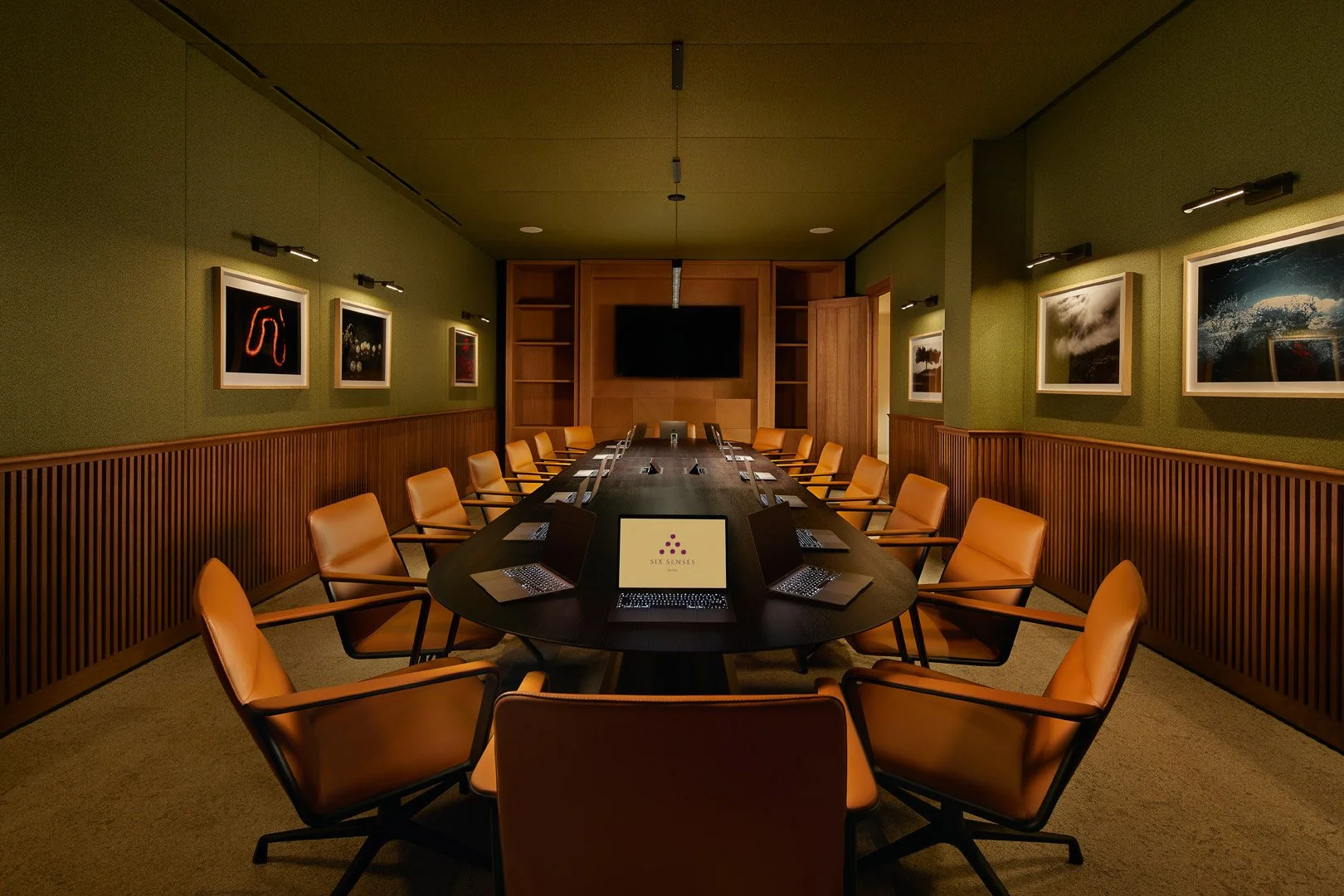 Conference_room_2.1_mod.jpg
