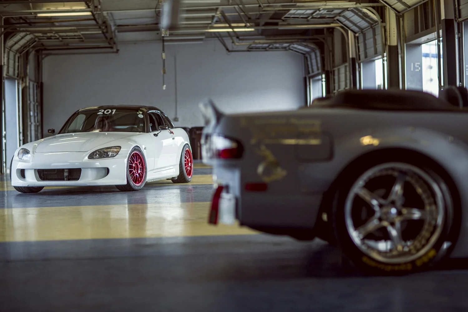 This s2000 gives me bad thoughts. And it goes on track. 