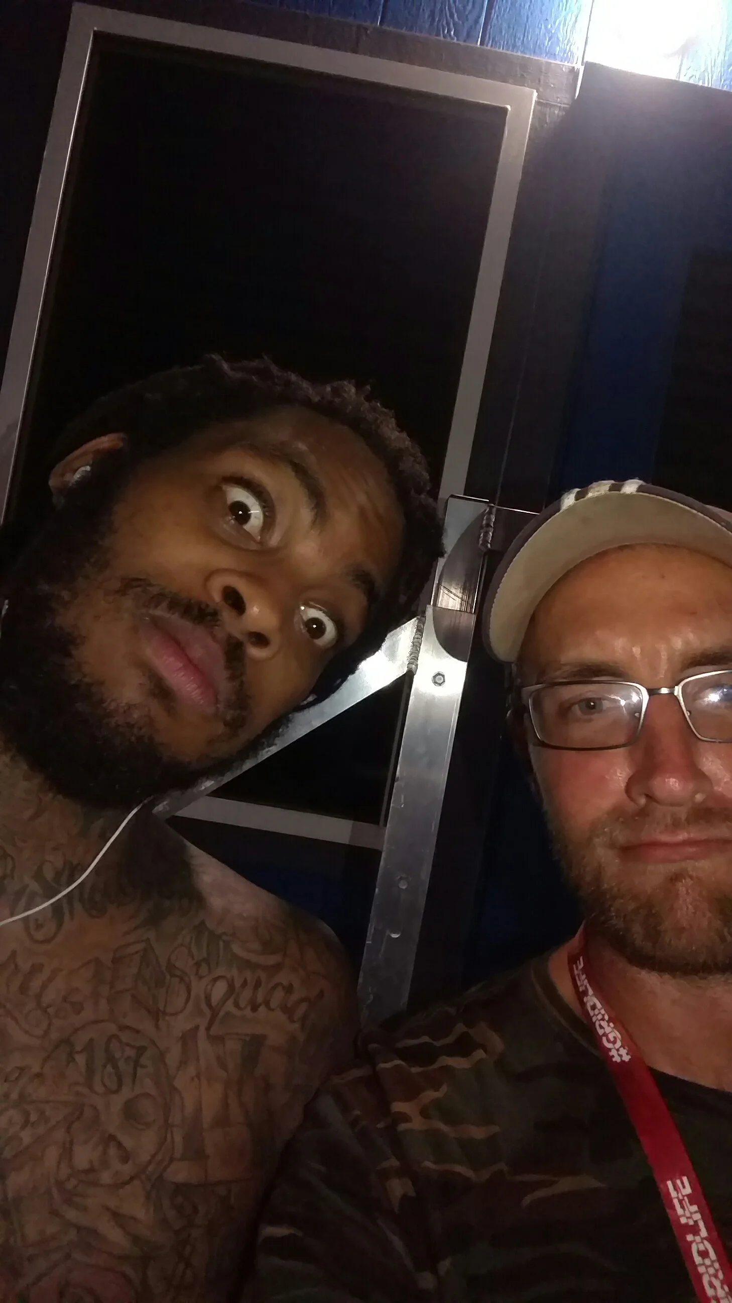 "hey Waka , want to be my first selfie? Cool"