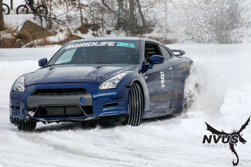 Photo by NVUS Images. Andy Smedegard at the wheel.